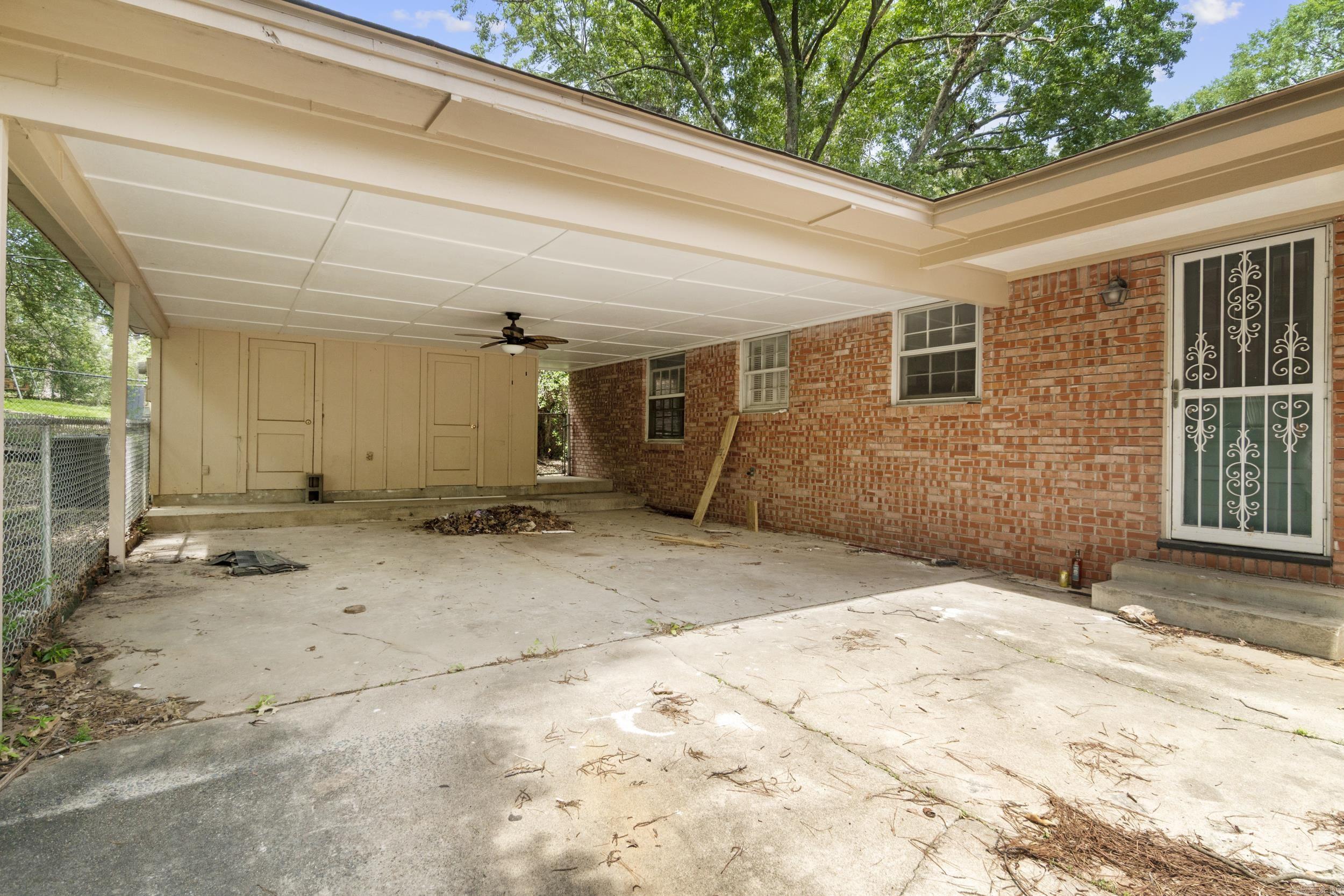 12 Holly Hill  Little Rock, AR