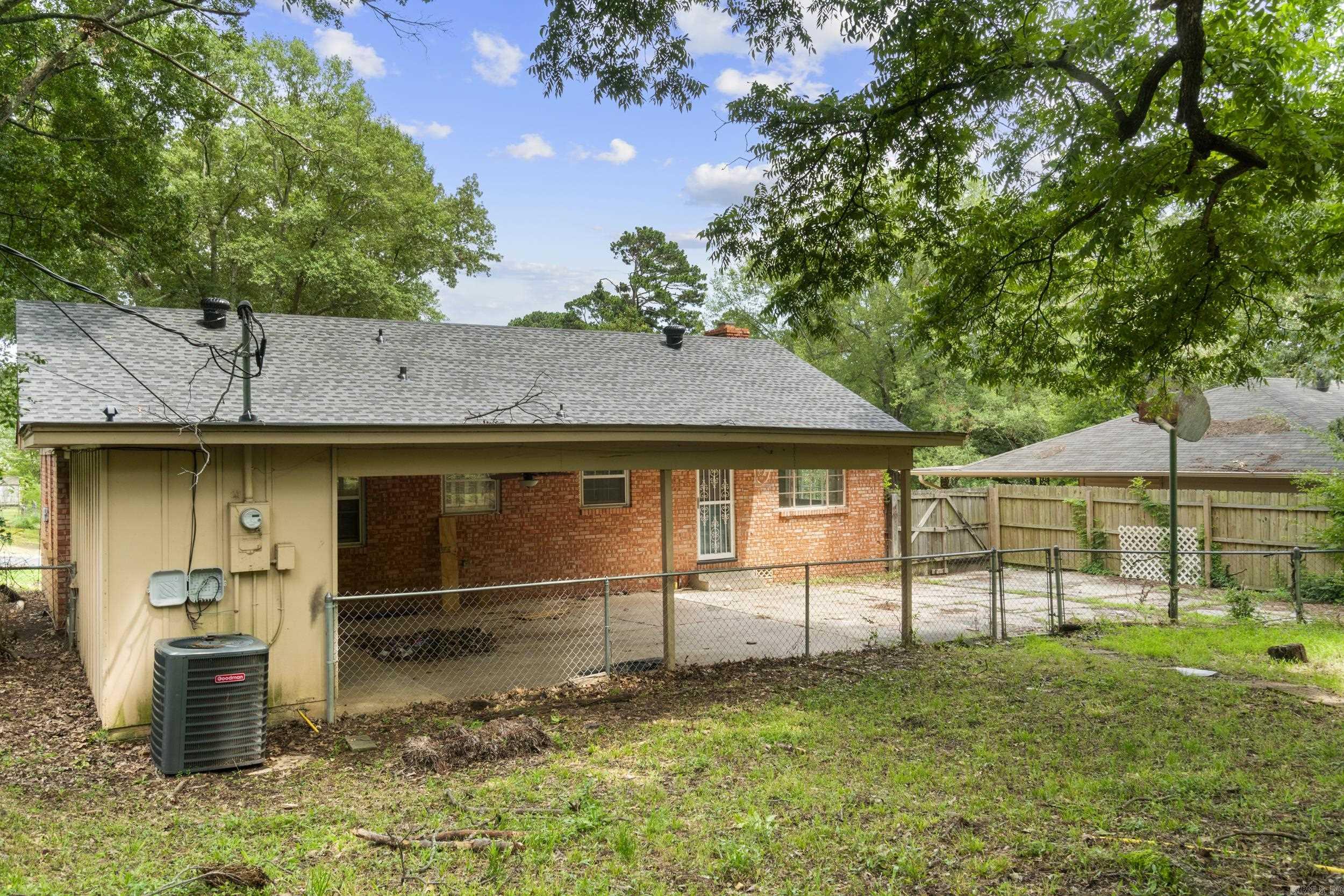 12 Holly Hill  Little Rock, AR