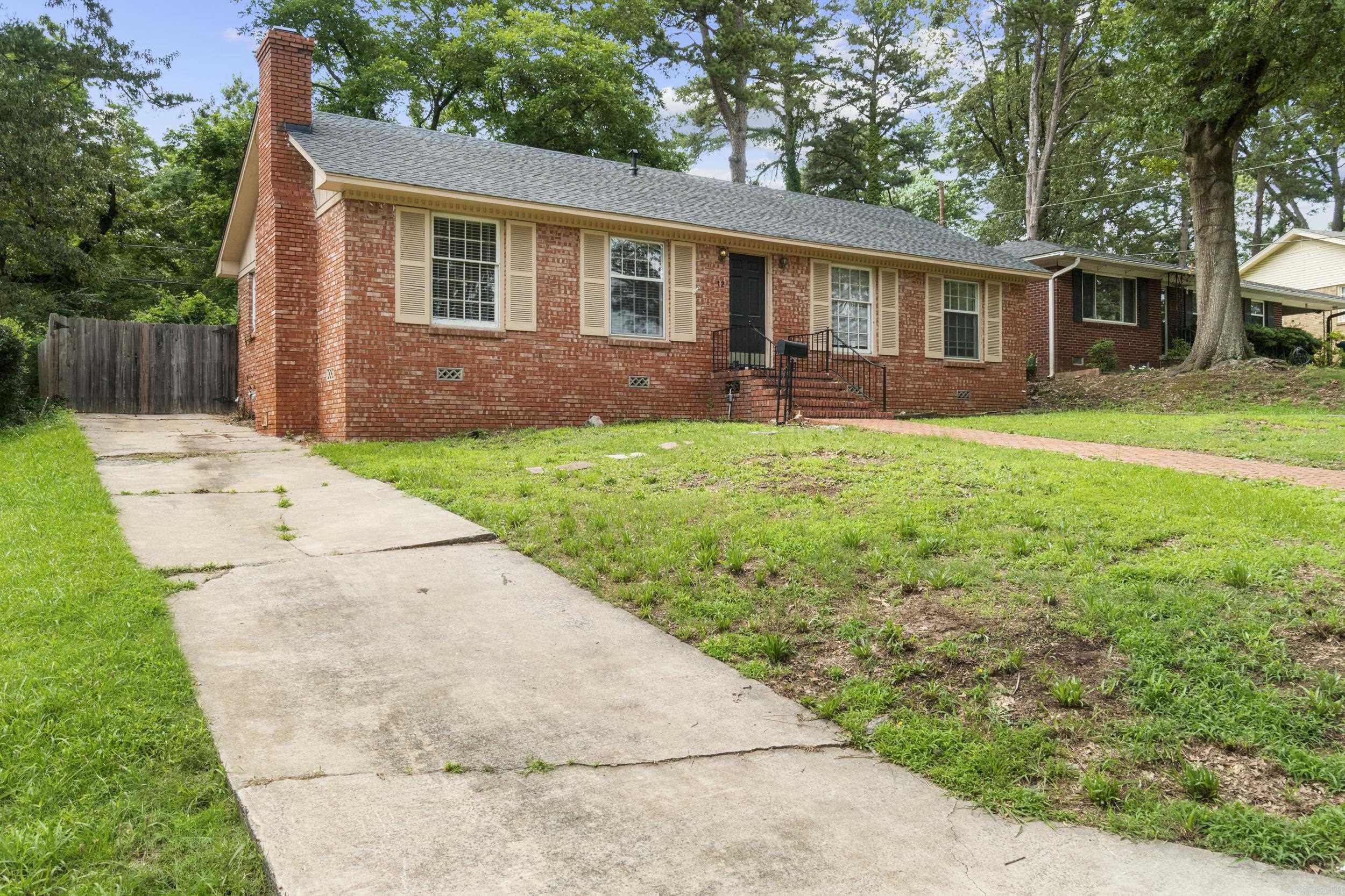 12 Holly Hill  Little Rock, AR