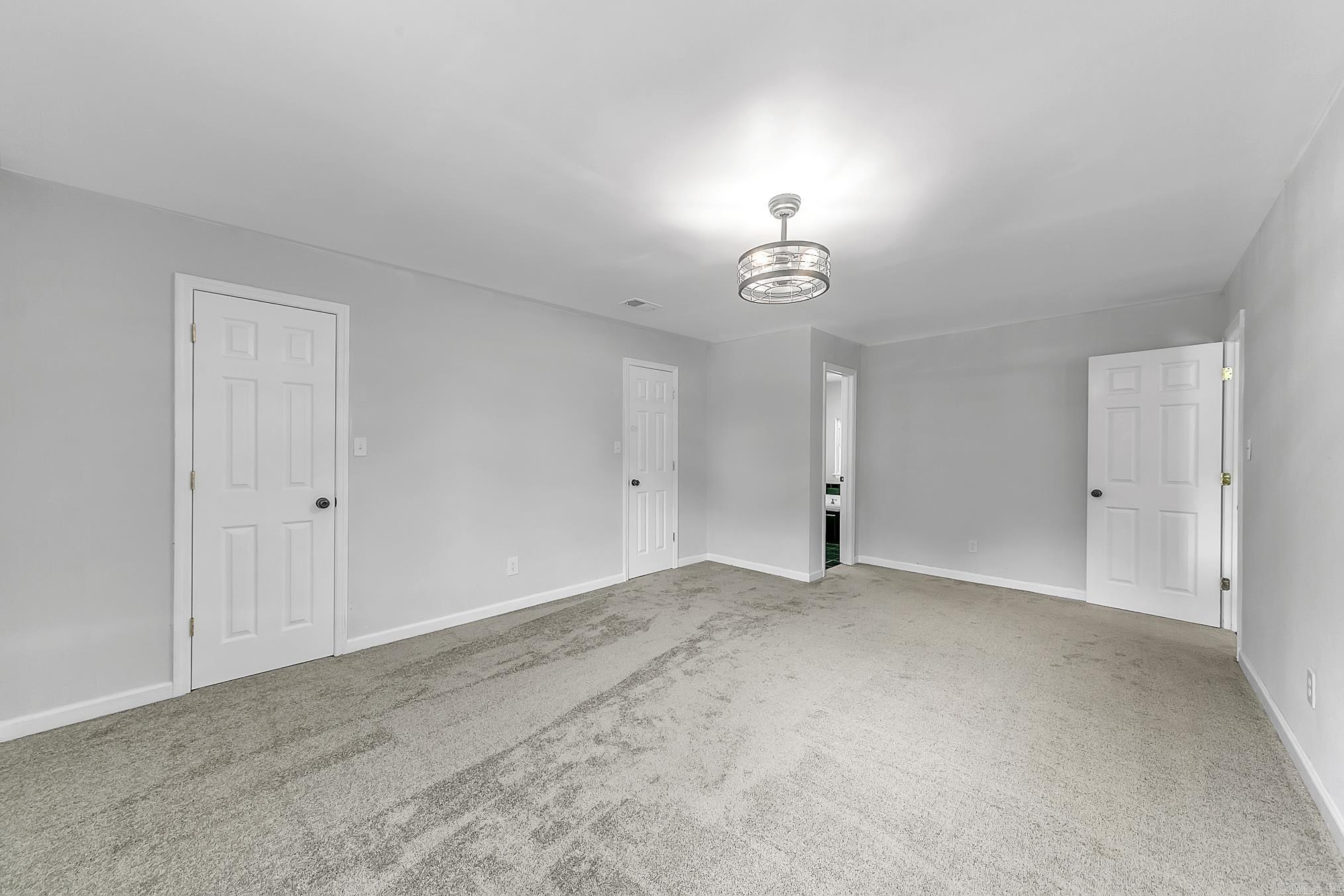 1550 E Main  Austin, AR