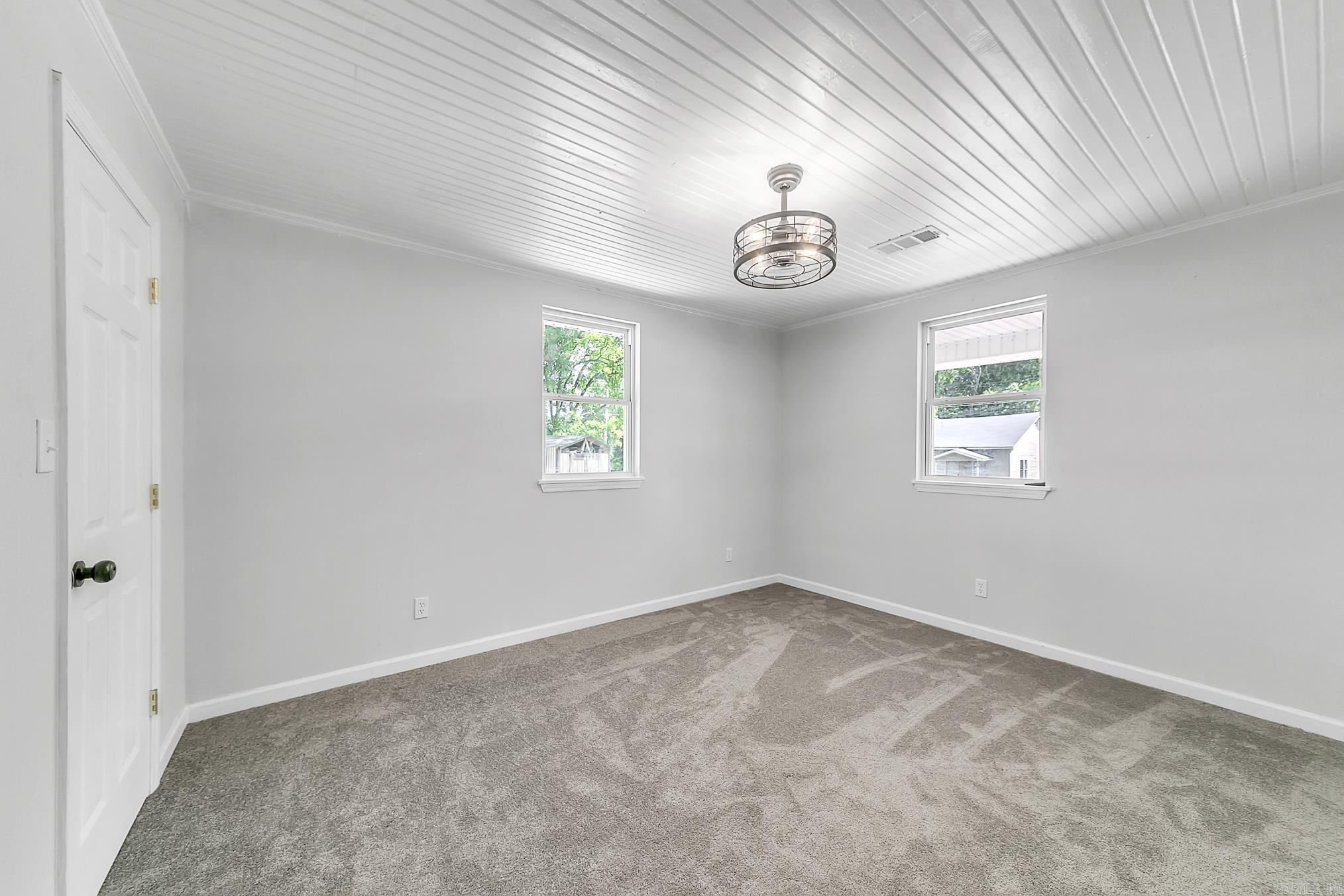 1550 E Main  Austin, AR