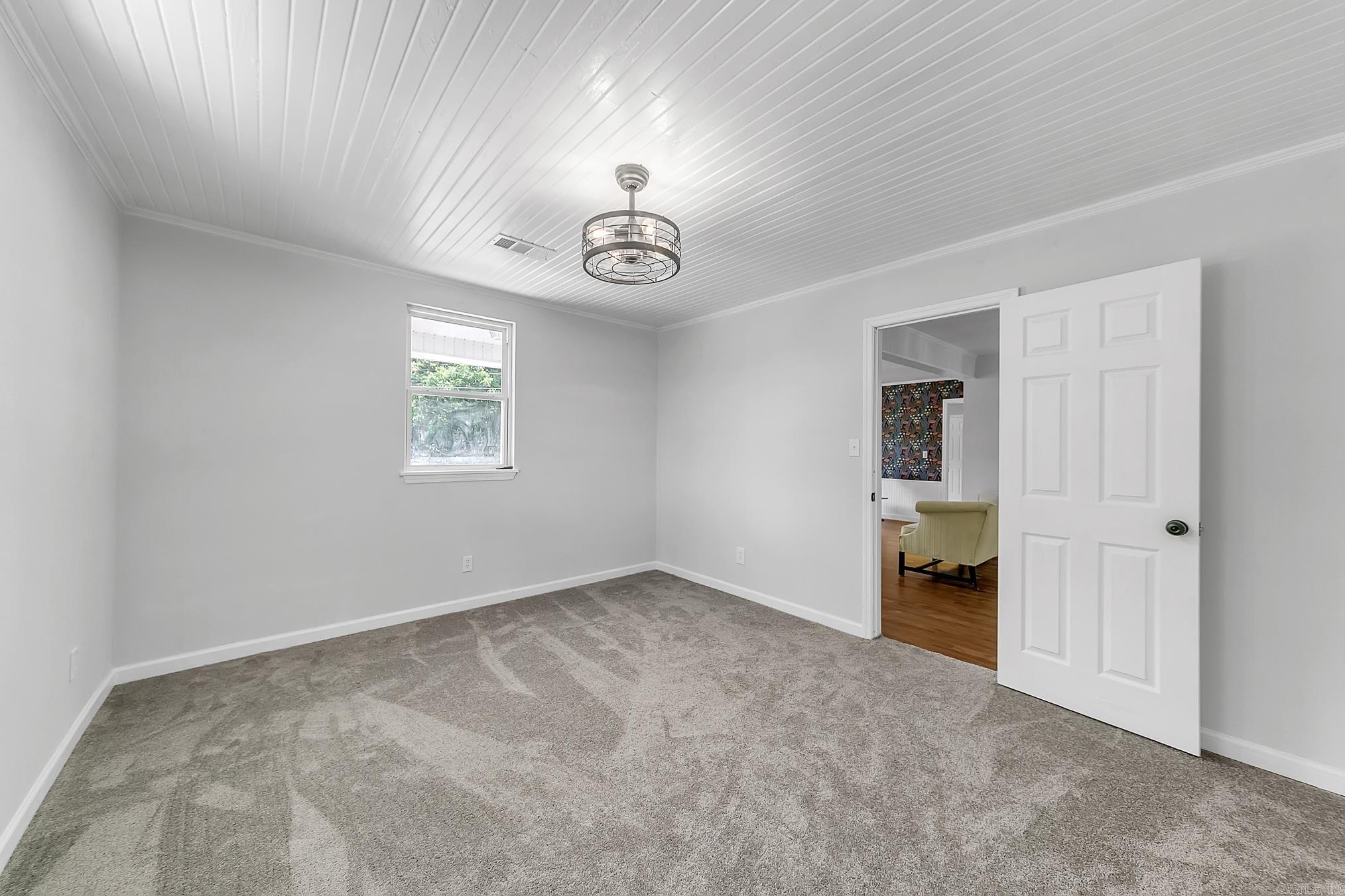 1550 E Main  Austin, AR