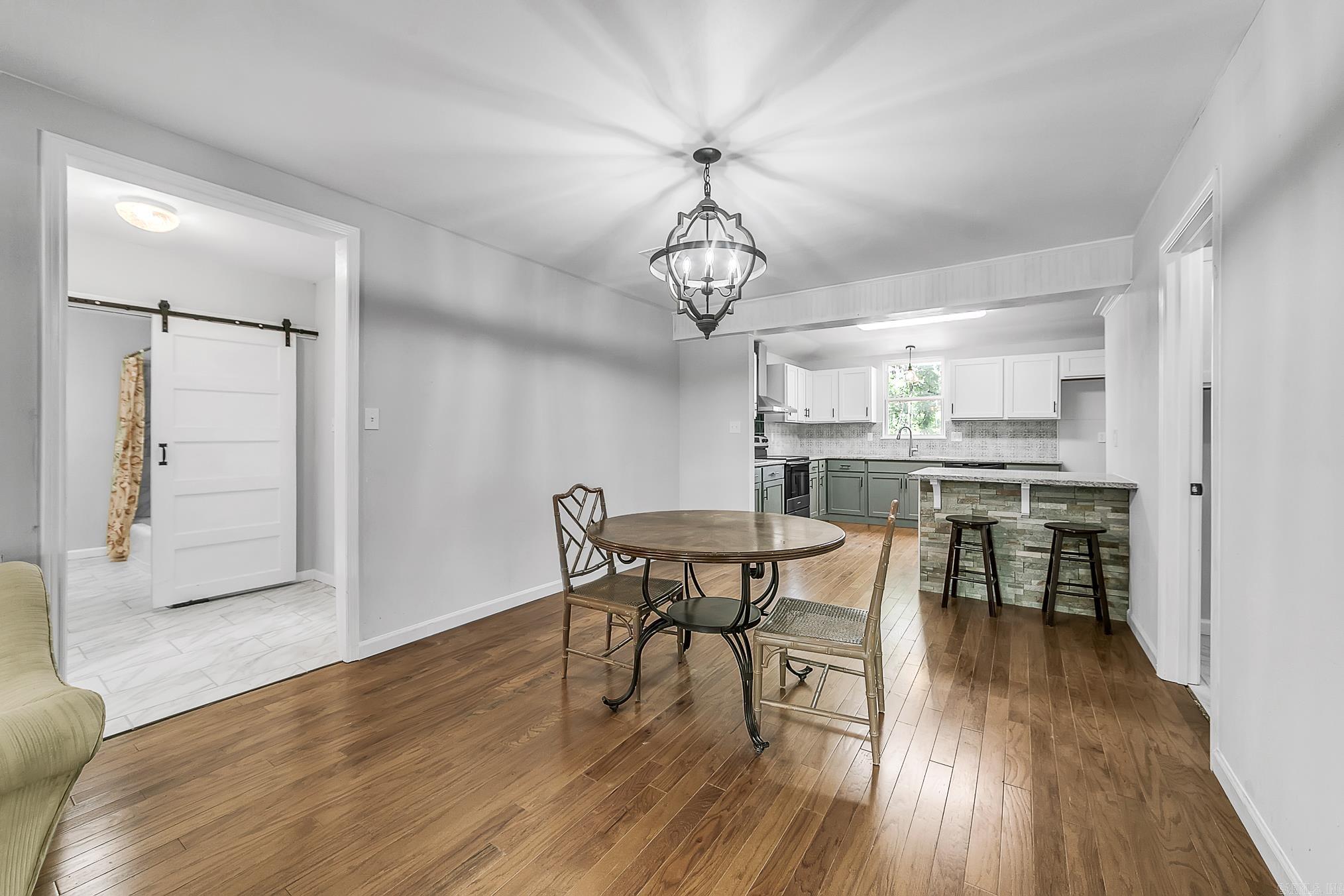 1550 E Main  Austin, AR