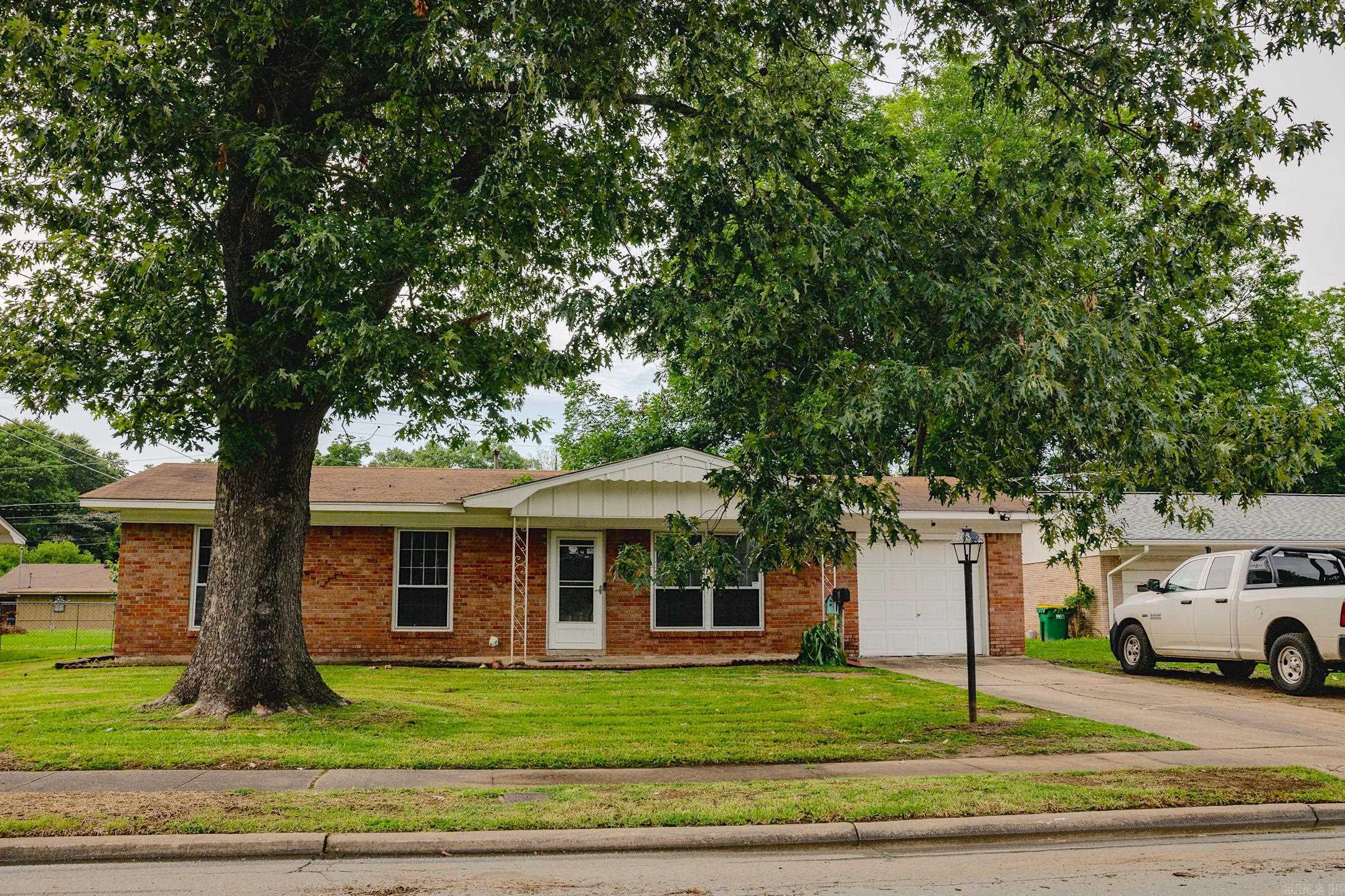 1803 S Dakota  Pine Bluff, AR