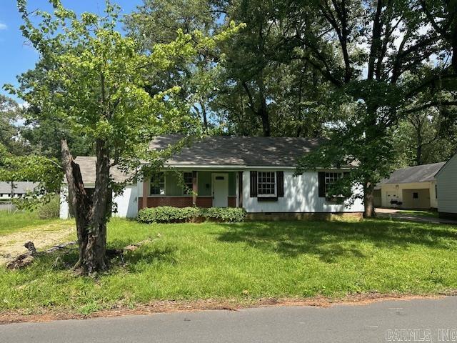 905 Cedar Street  Crossett, AR