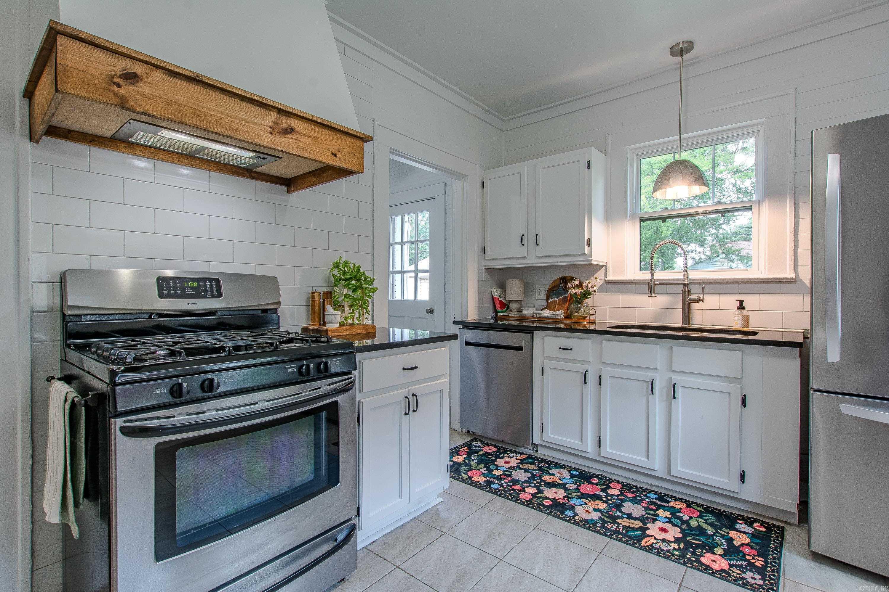 309 W G  North Little Rock, AR