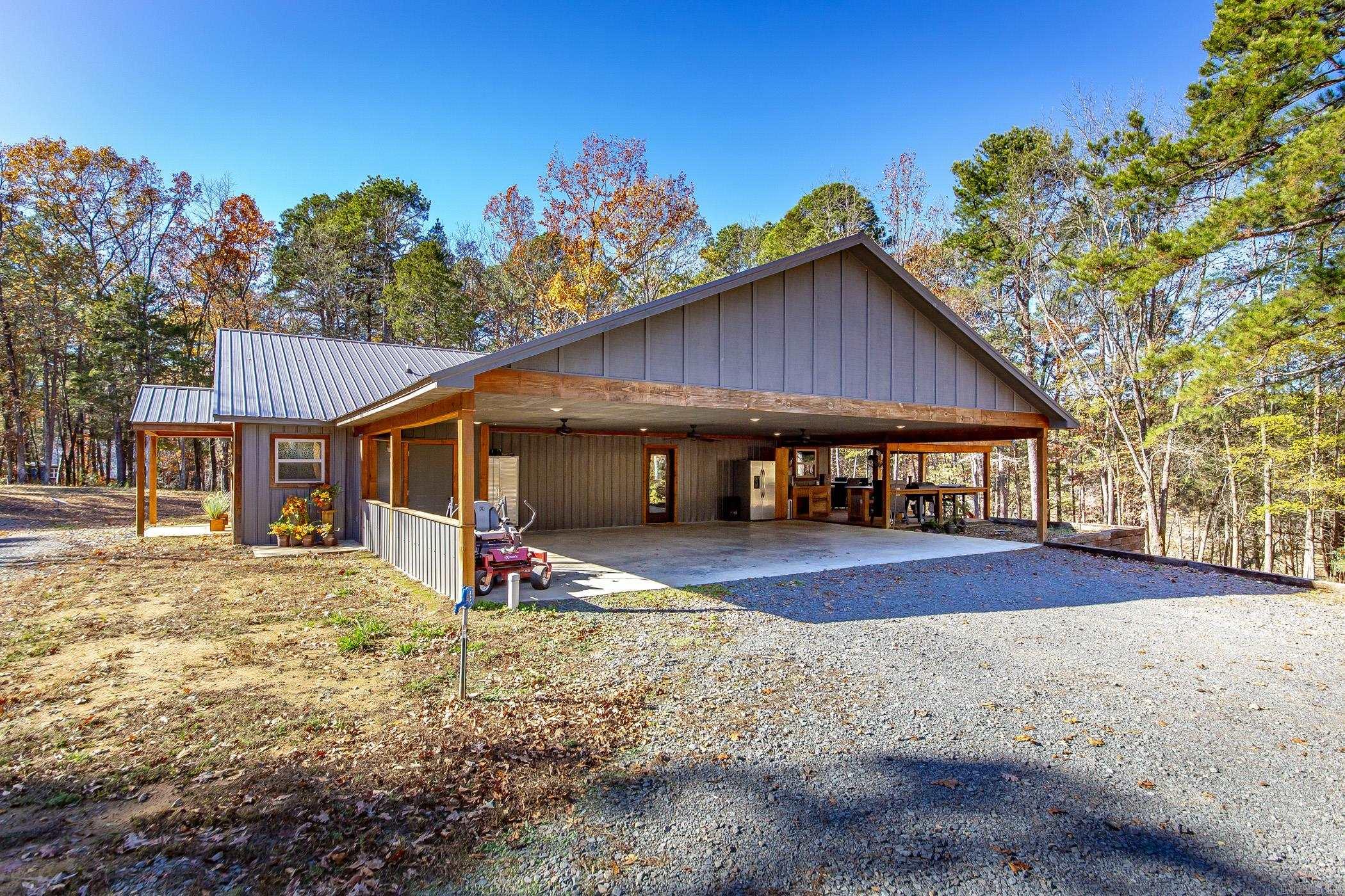 101 Starfield Rd East  Greers Ferry, AR