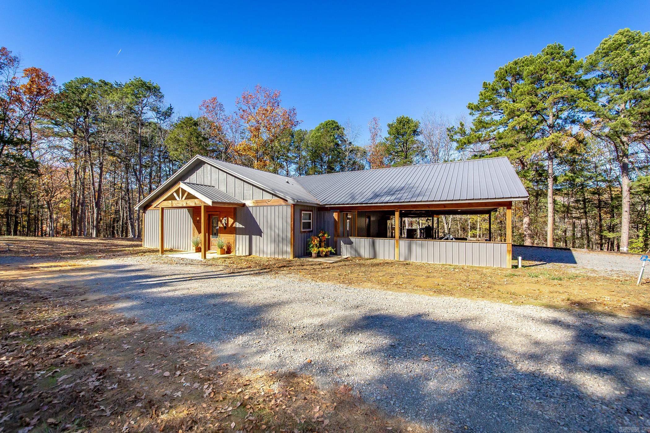 101 Starfield Rd East  Greers Ferry, AR
