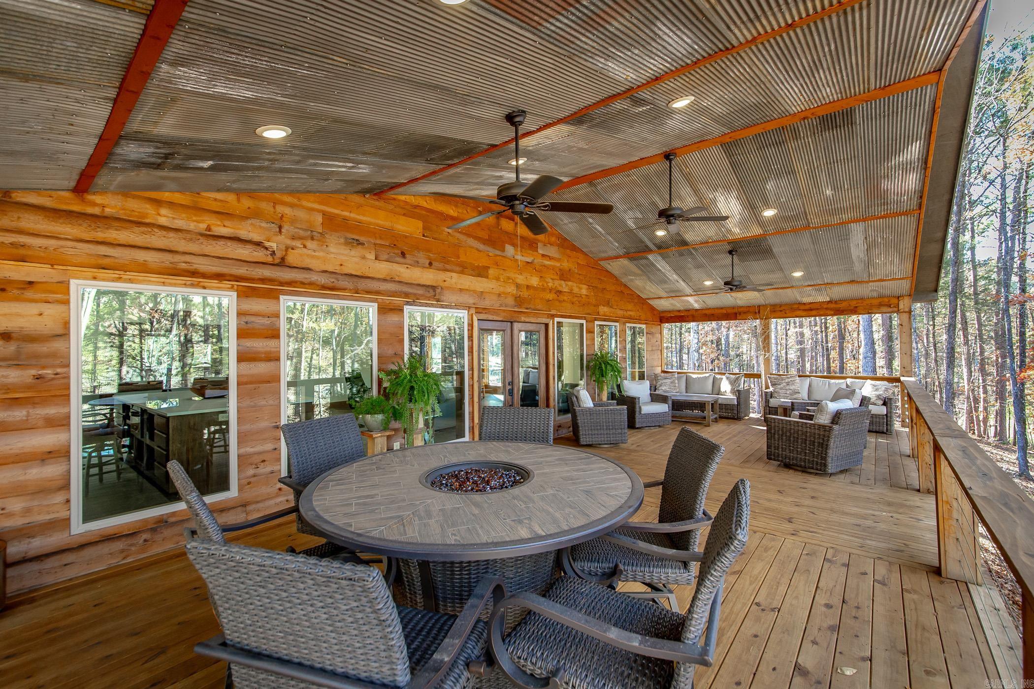 101 Starfield Rd East  Greers Ferry, AR
