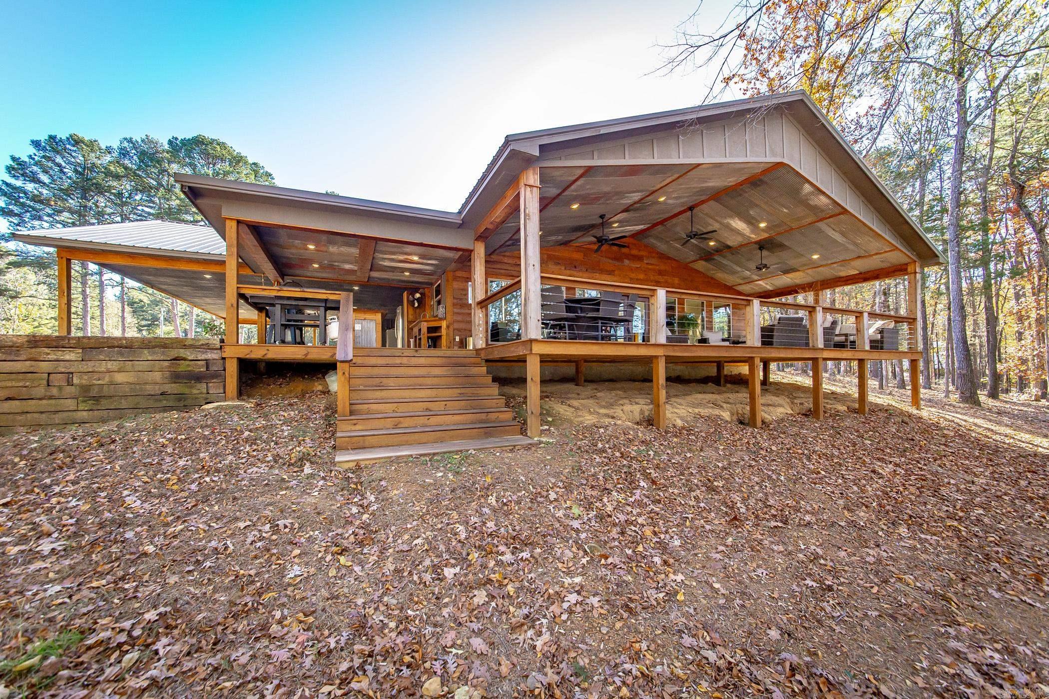 101 Starfield Rd East  Greers Ferry, AR