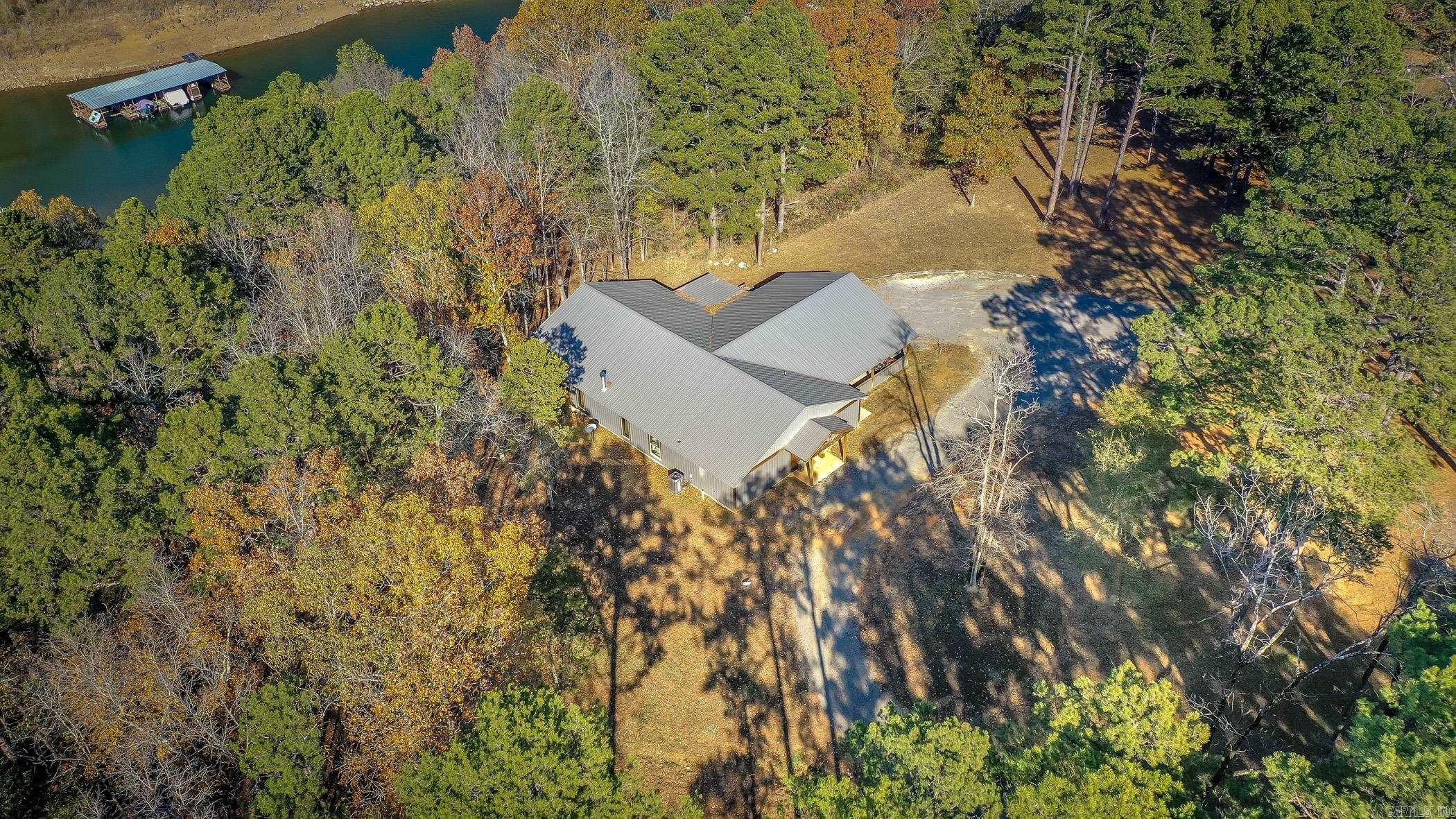 101 Starfield Rd East  Greers Ferry, AR