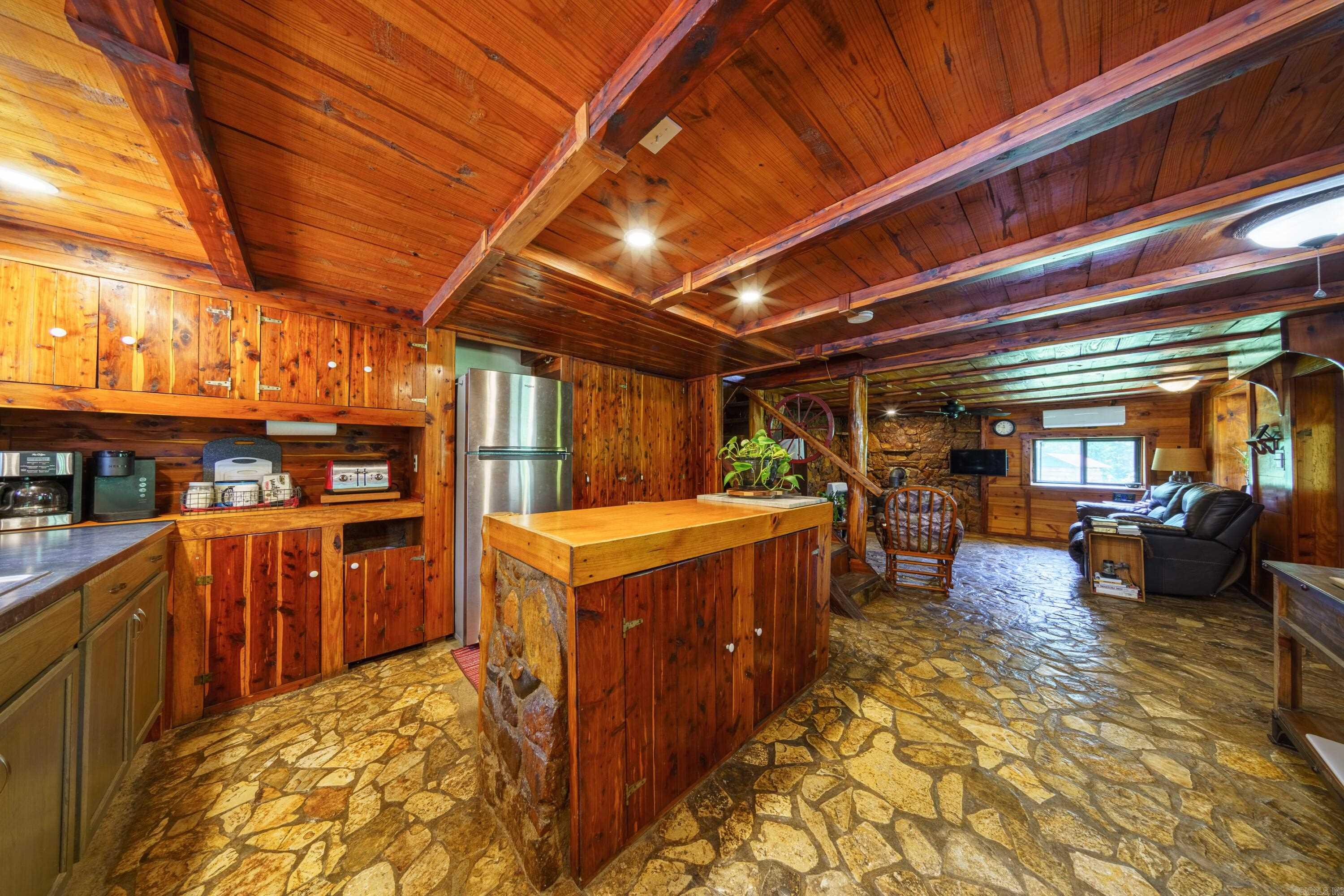 3118 Easy K Rd  Franklin, AR
