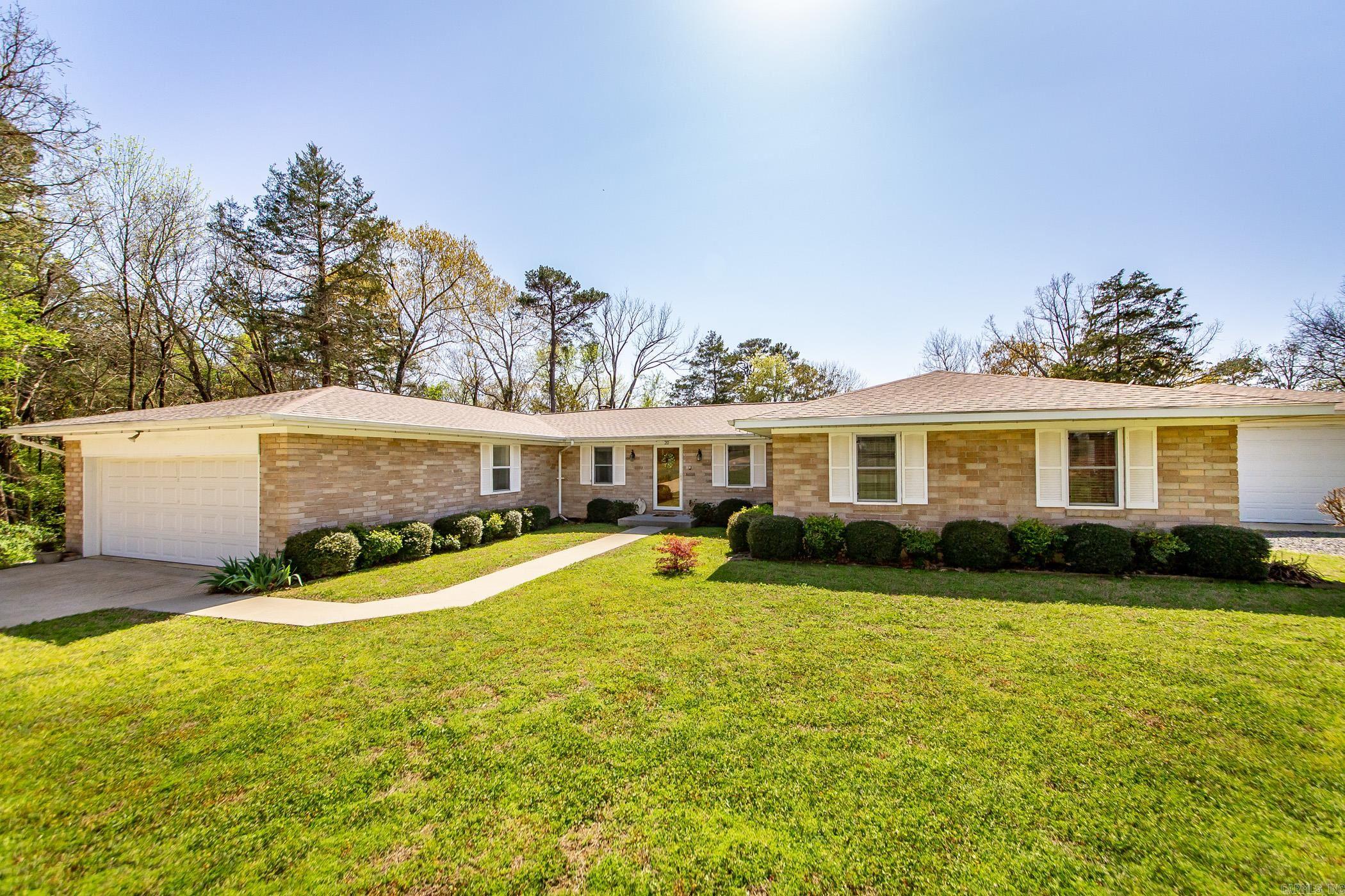 20 Lochland  Greers Ferry, AR