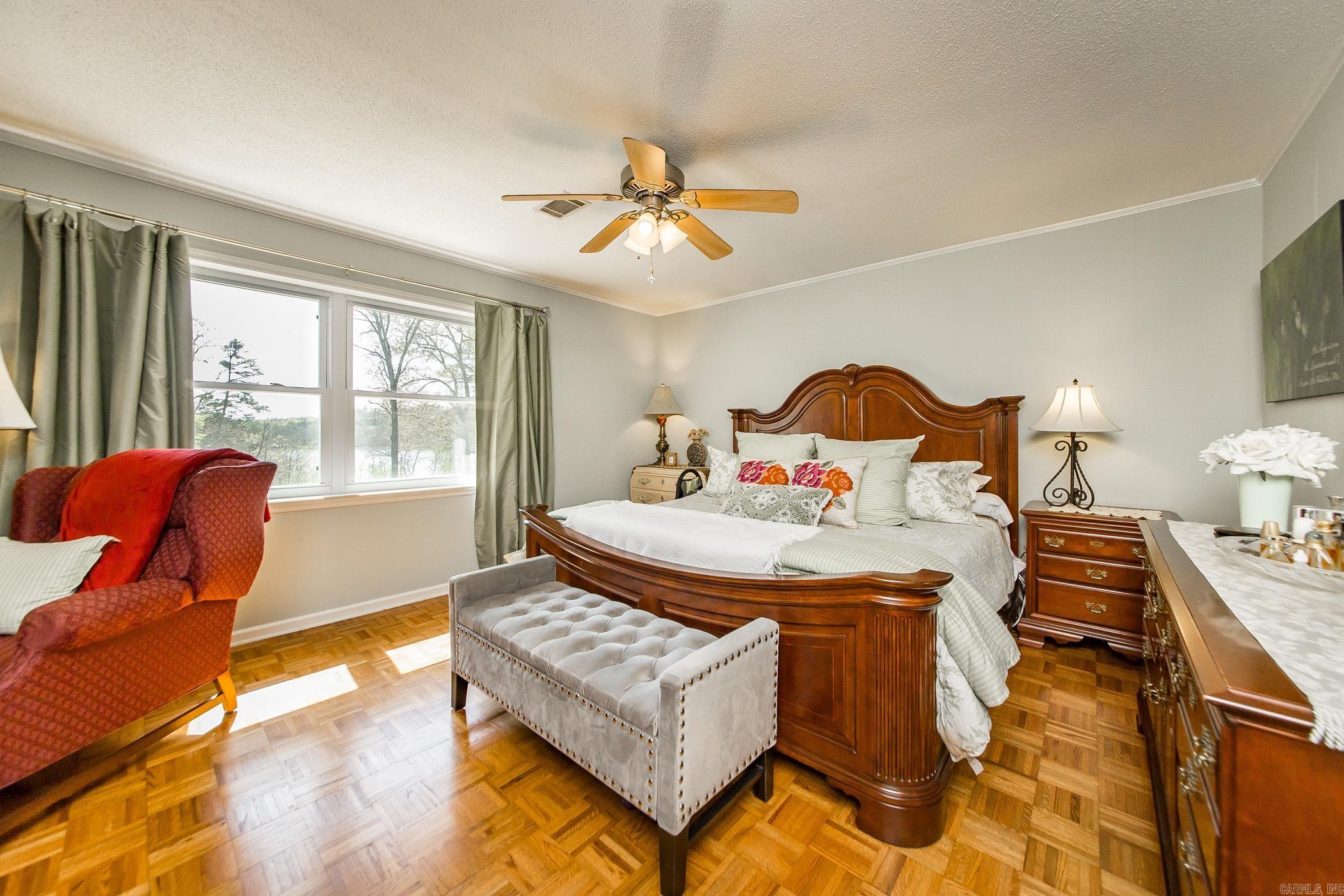 20 Lochland  Greers Ferry, AR