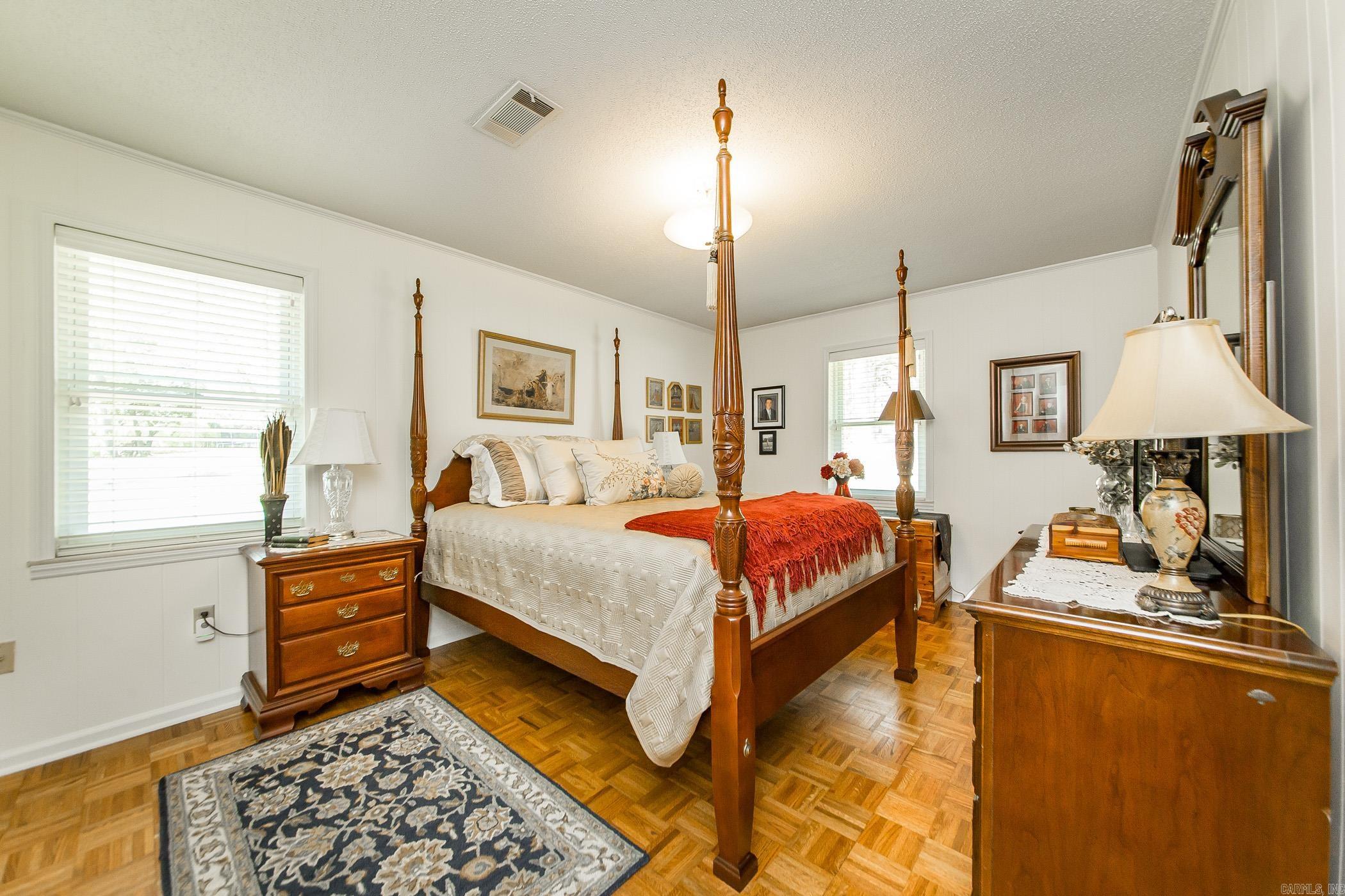 20 Lochland  Greers Ferry, AR
