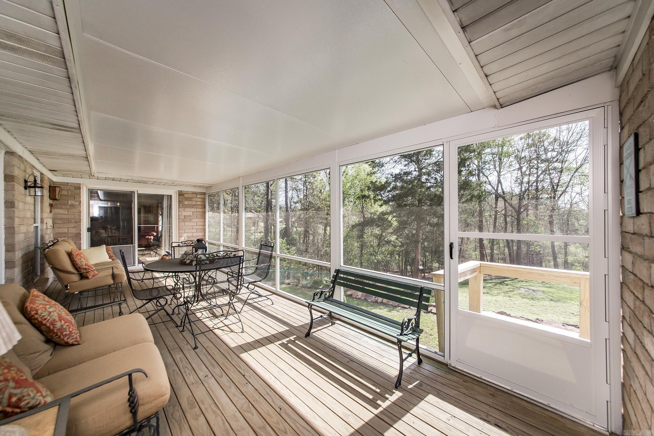 20 Lochland  Greers Ferry, AR