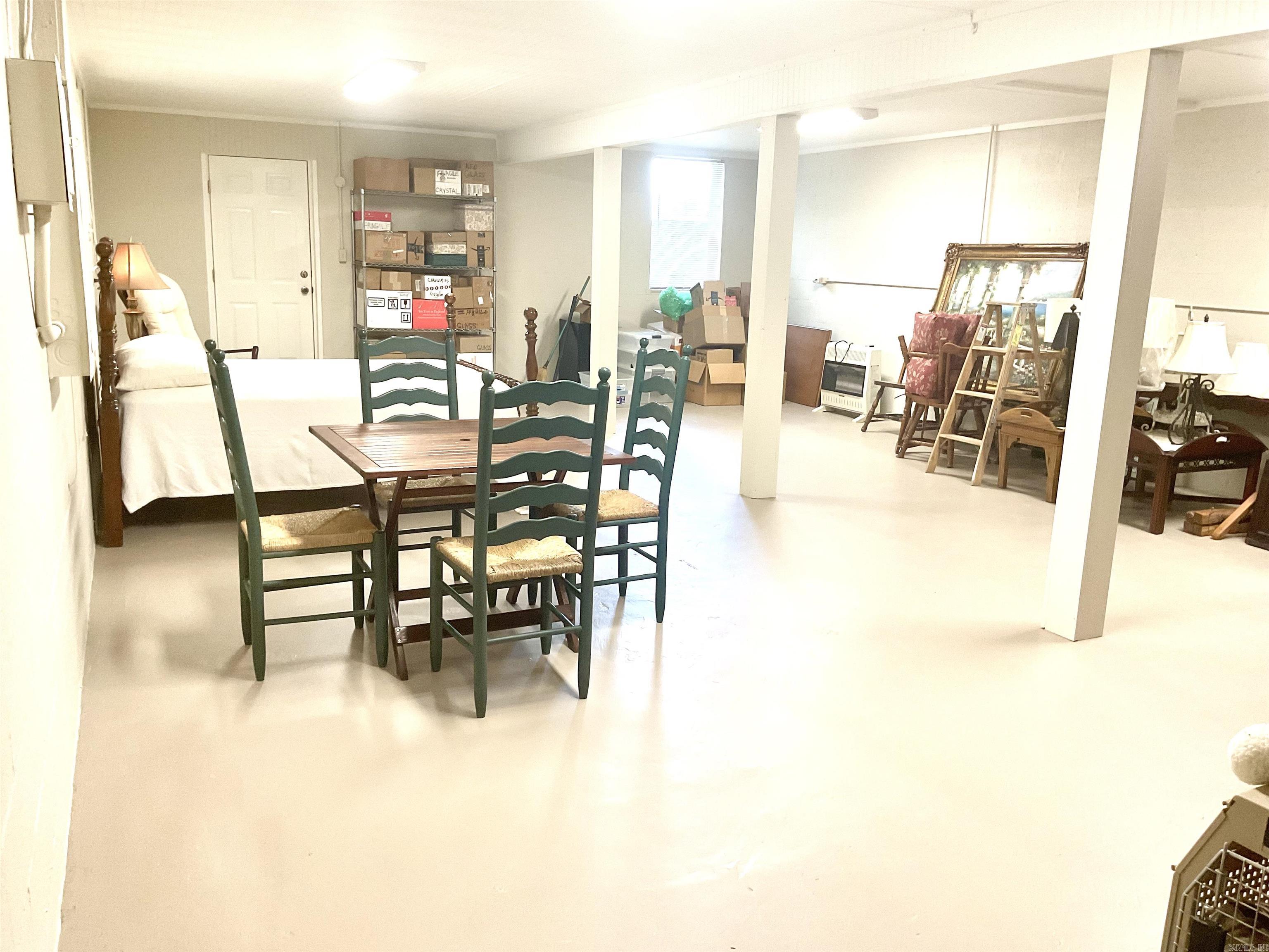20 Lochland  Greers Ferry, AR