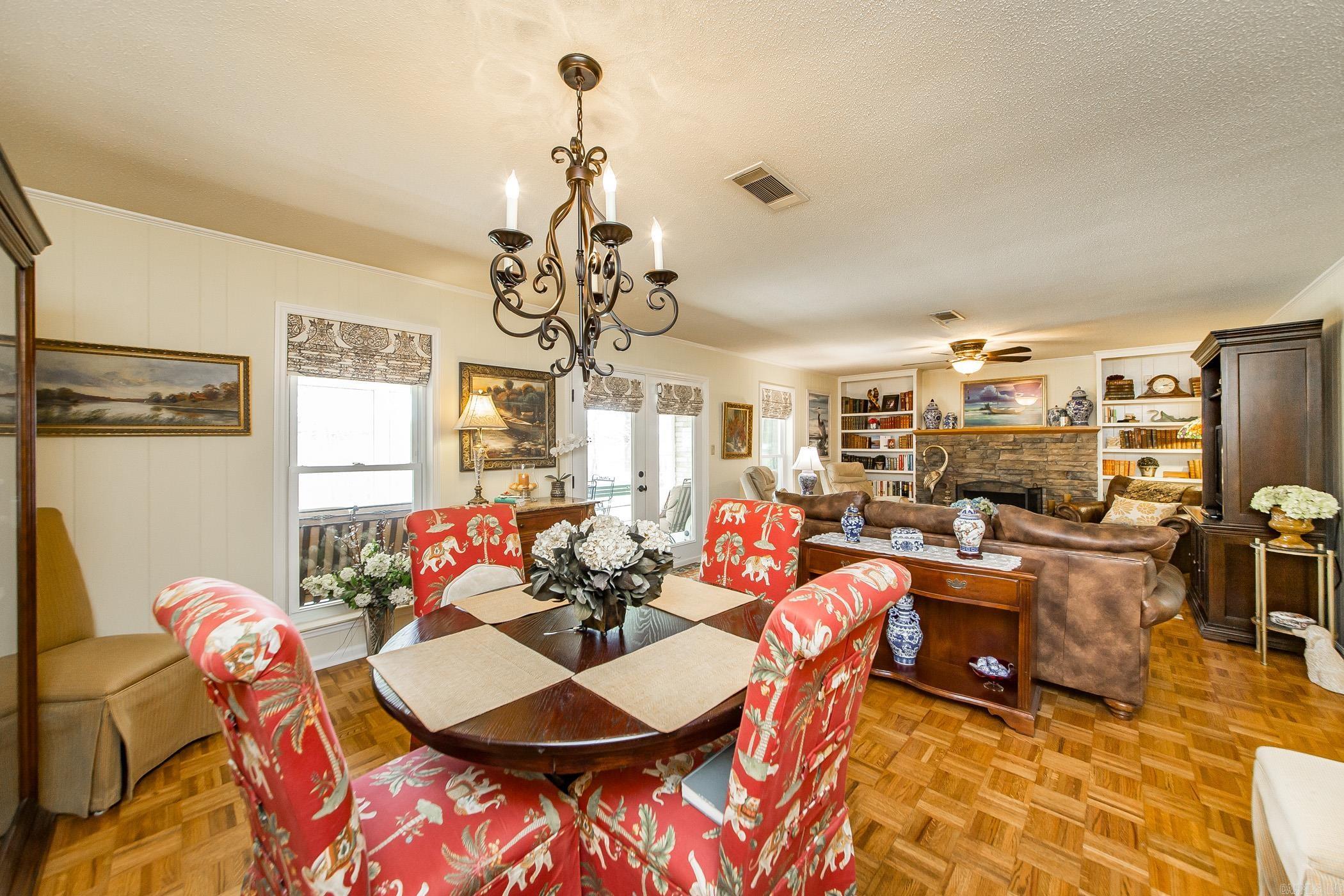 20 Lochland  Greers Ferry, AR