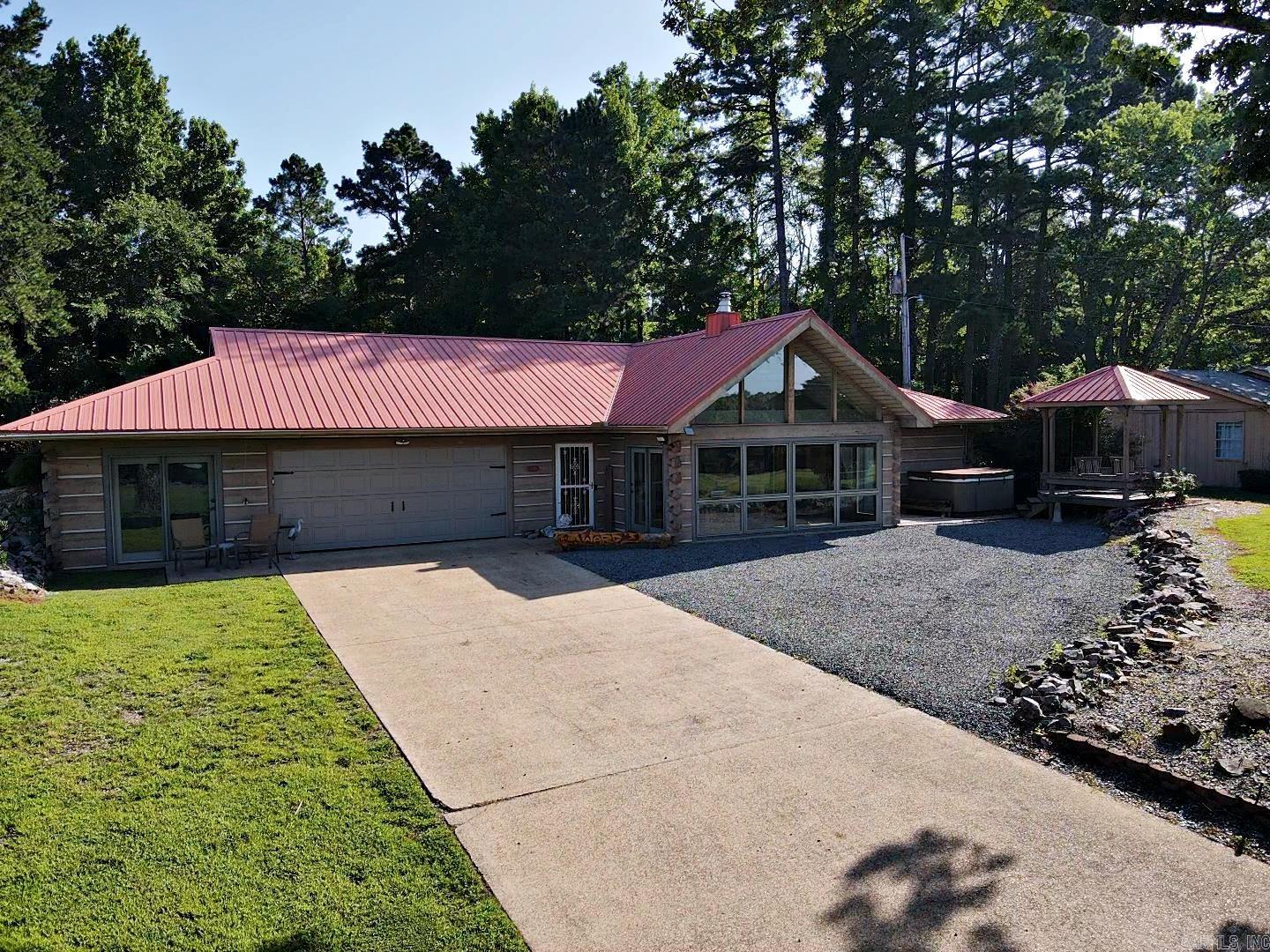 3432 Edgewood  Bismarck, AR