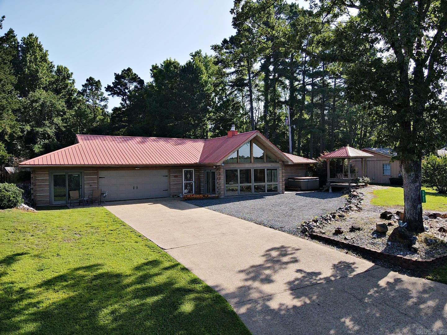 3432 Edgewood  Bismarck, AR