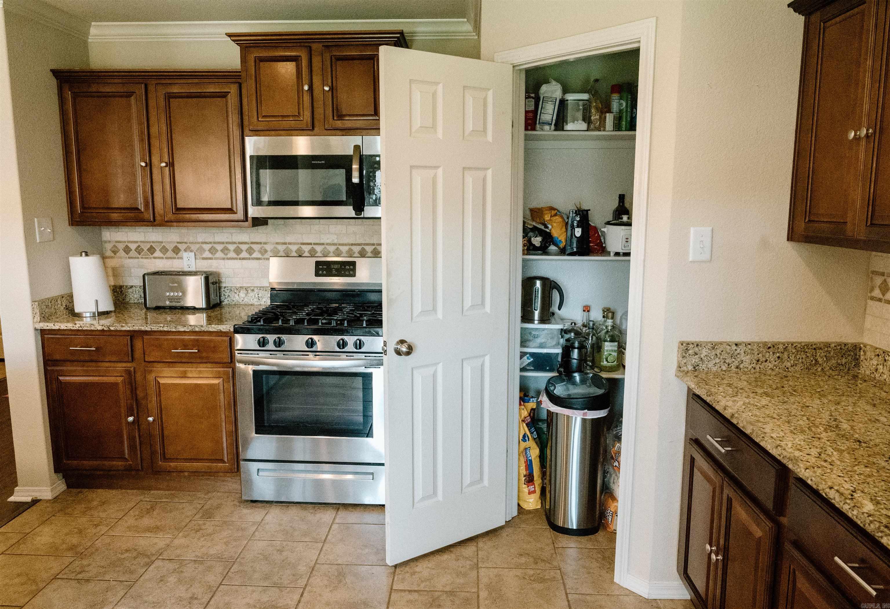 6048 SADDLE HILL  Alexander, AR