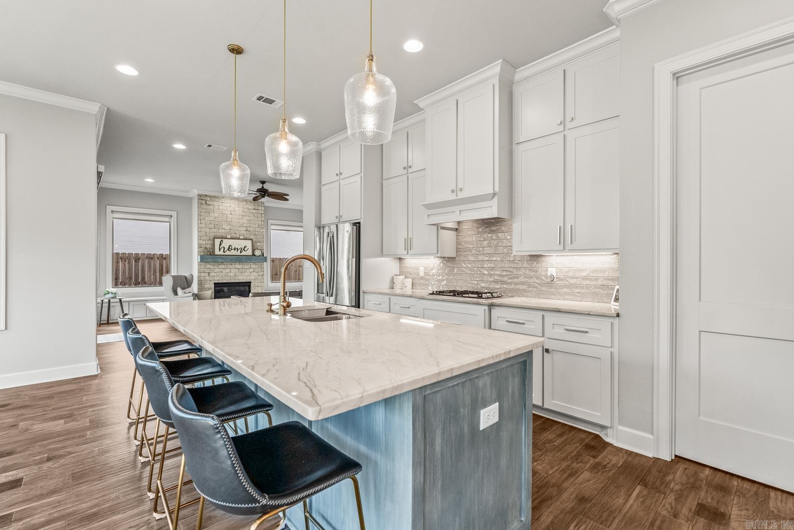 301 Kanis Ridge Dr  Little Rock, AR