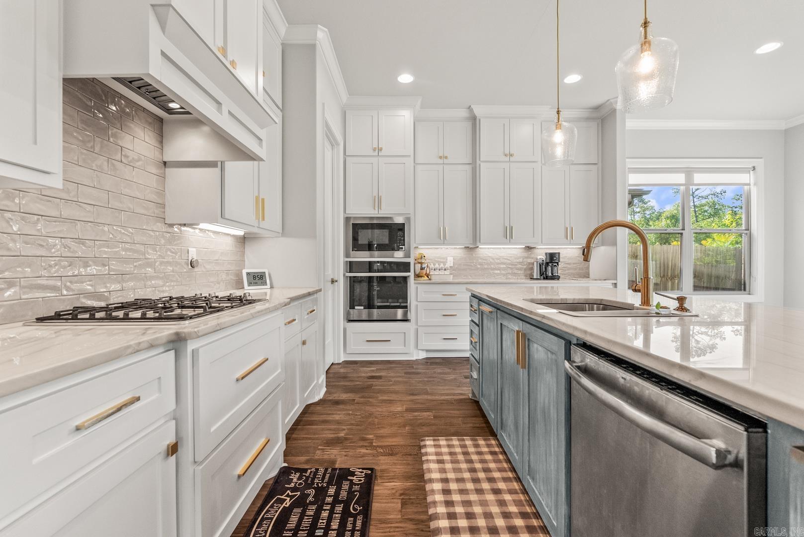 301 Kanis Ridge Dr  Little Rock, AR