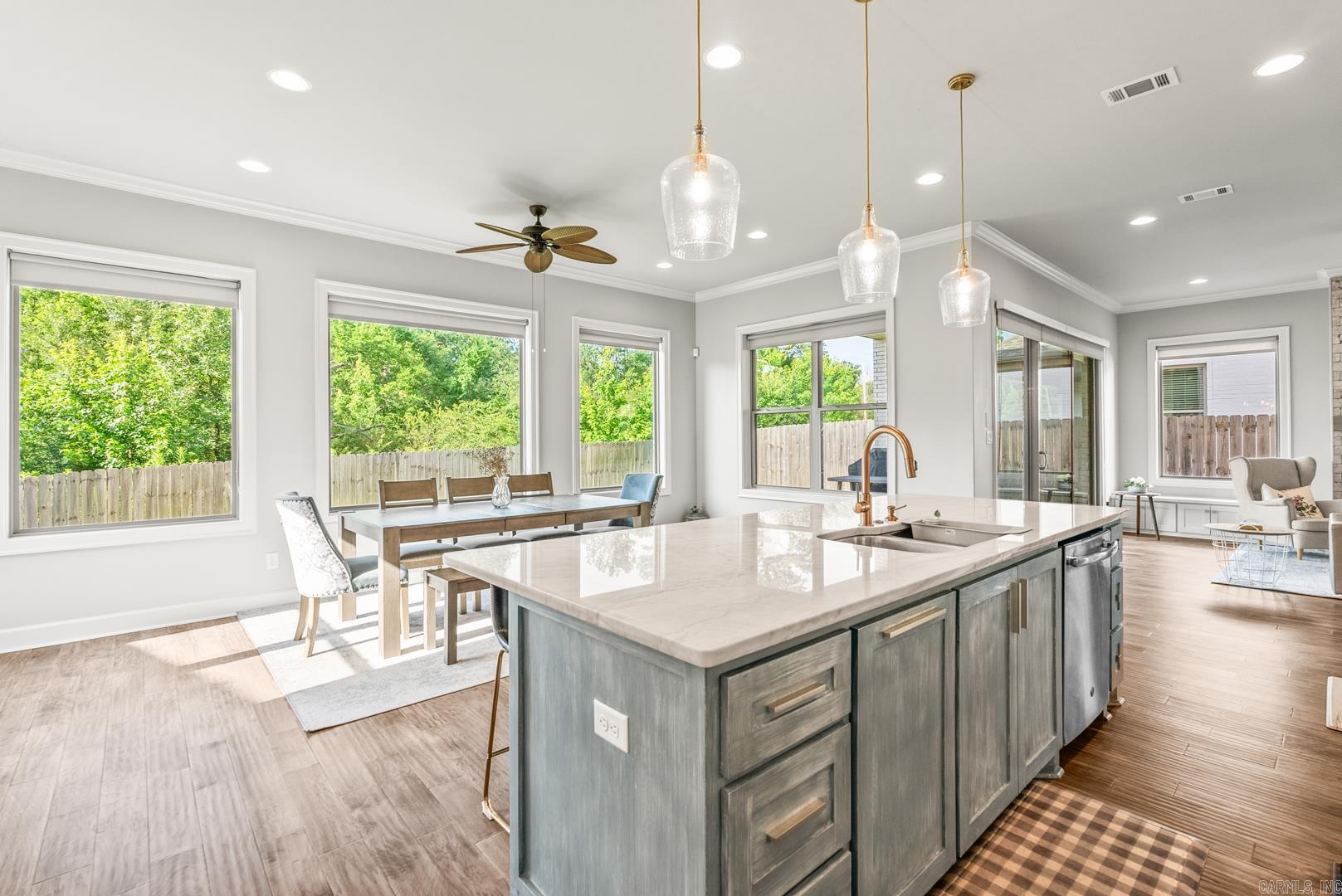 301 Kanis Ridge Dr  Little Rock, AR