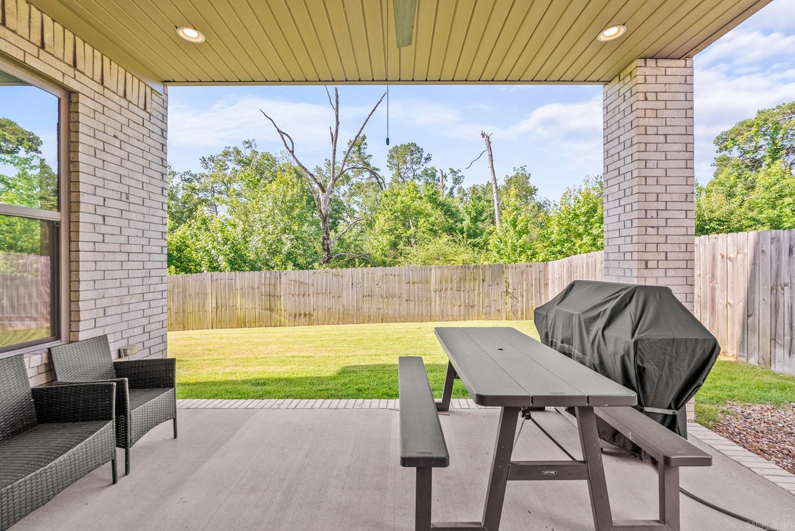 301 Kanis Ridge Dr  Little Rock, AR