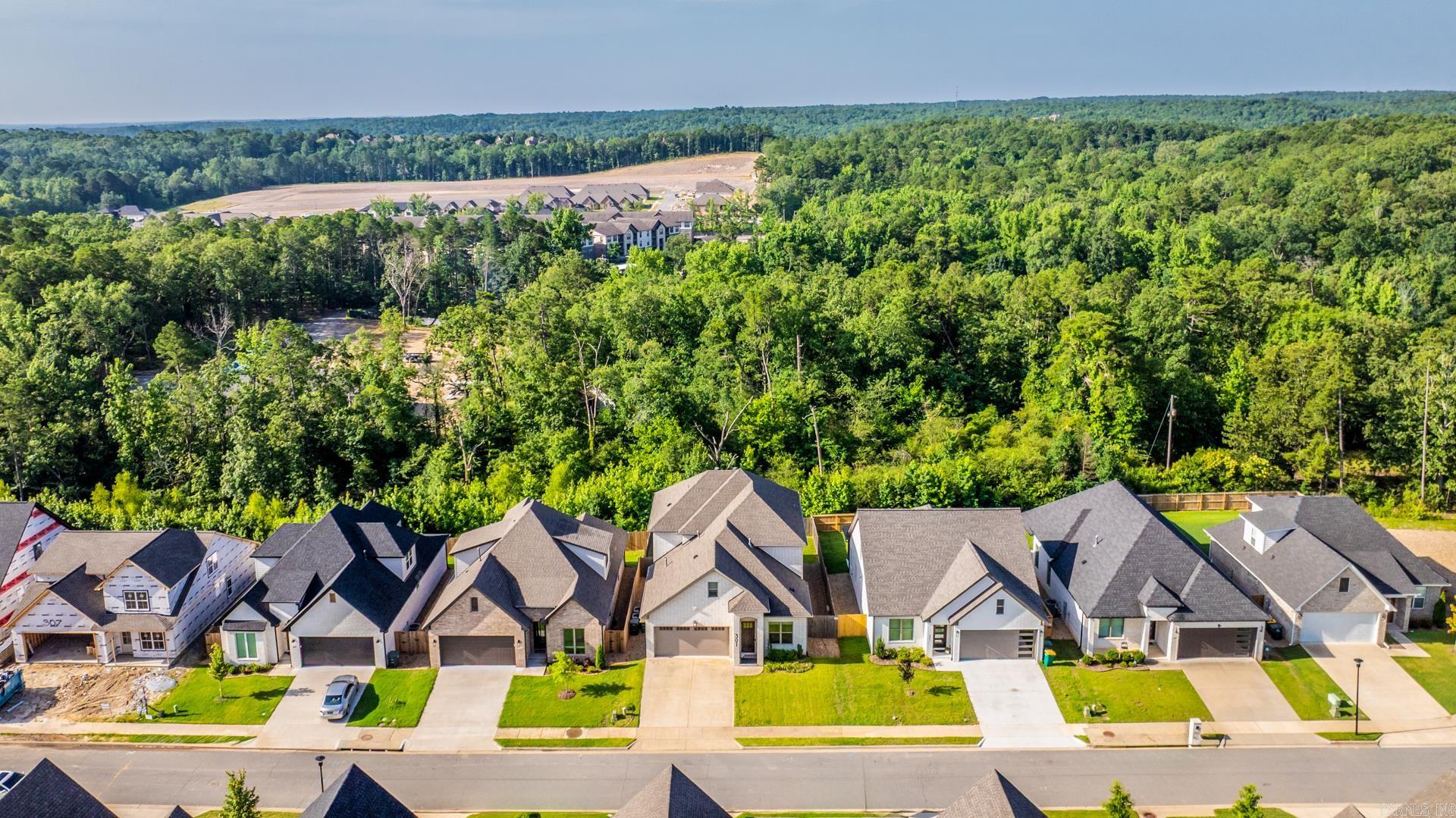 301 Kanis Ridge Dr  Little Rock, AR