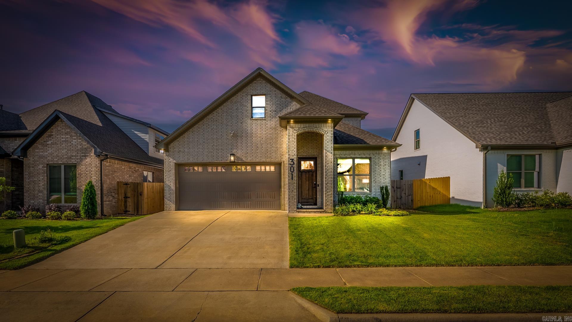 301 Kanis Ridge Dr  Little Rock, AR