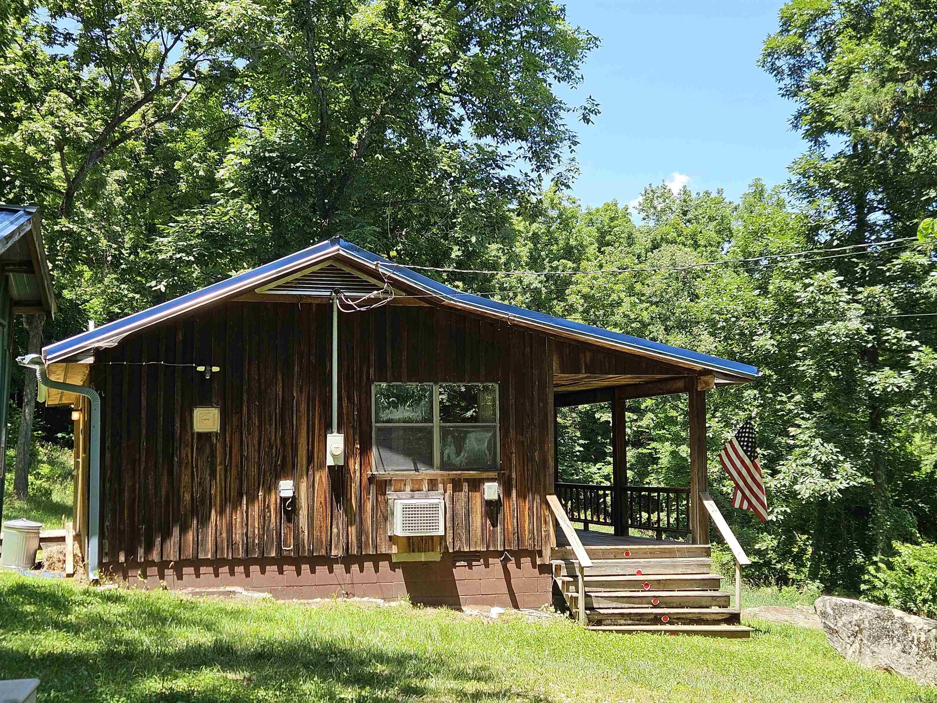 493 Crow  Marshall, AR