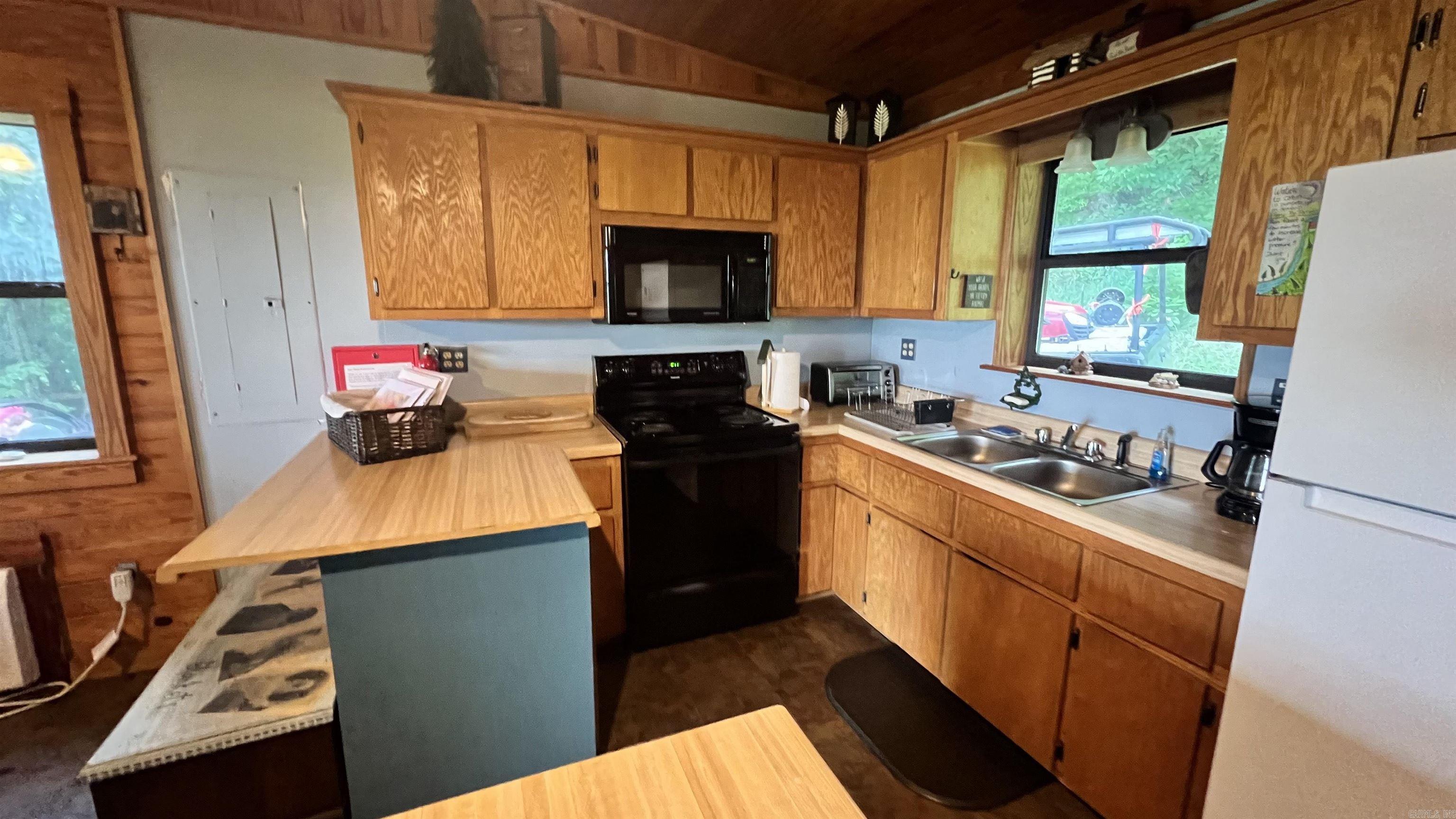 493 Crow  Marshall, AR