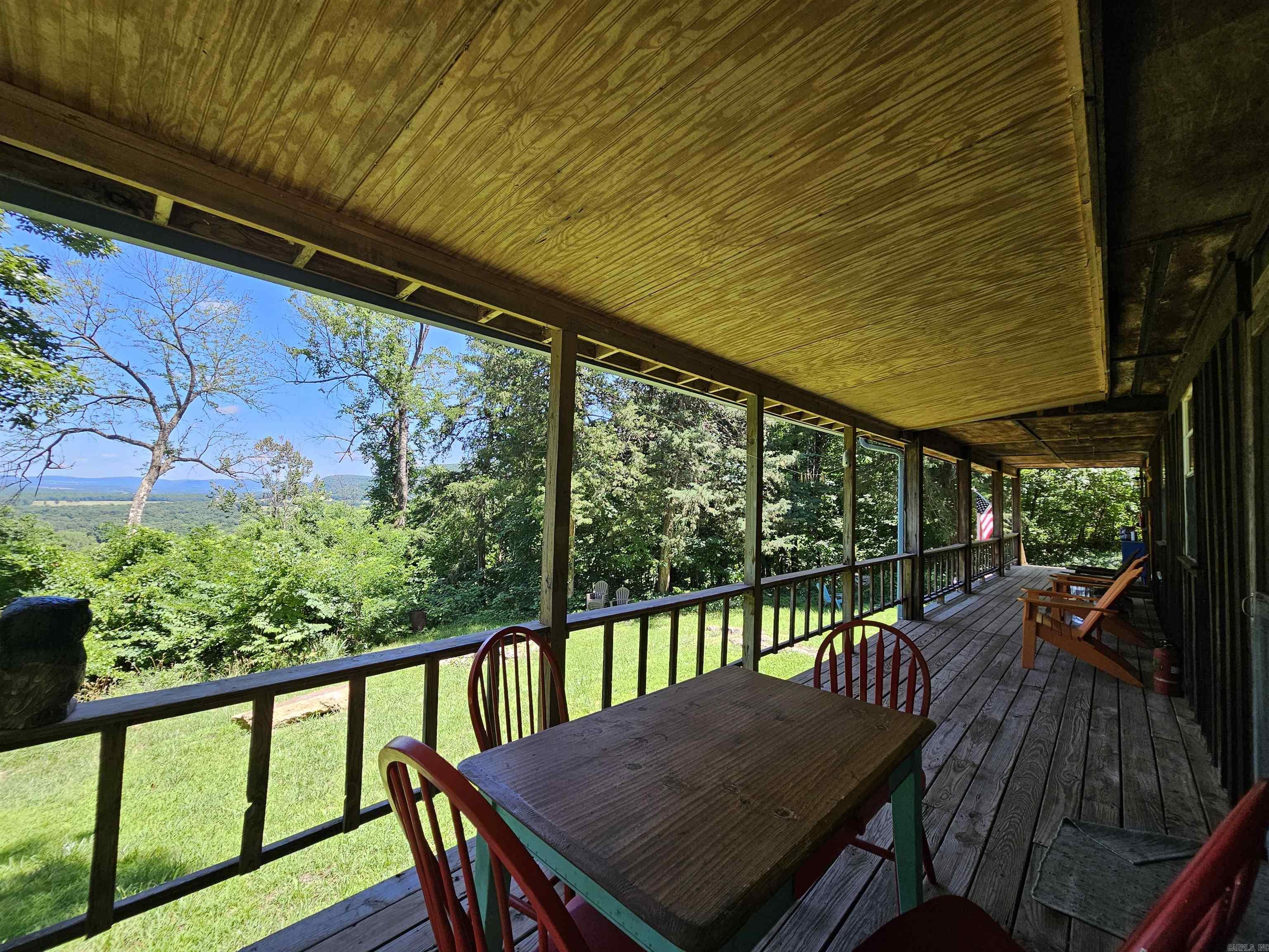 493 Crow  Marshall, AR