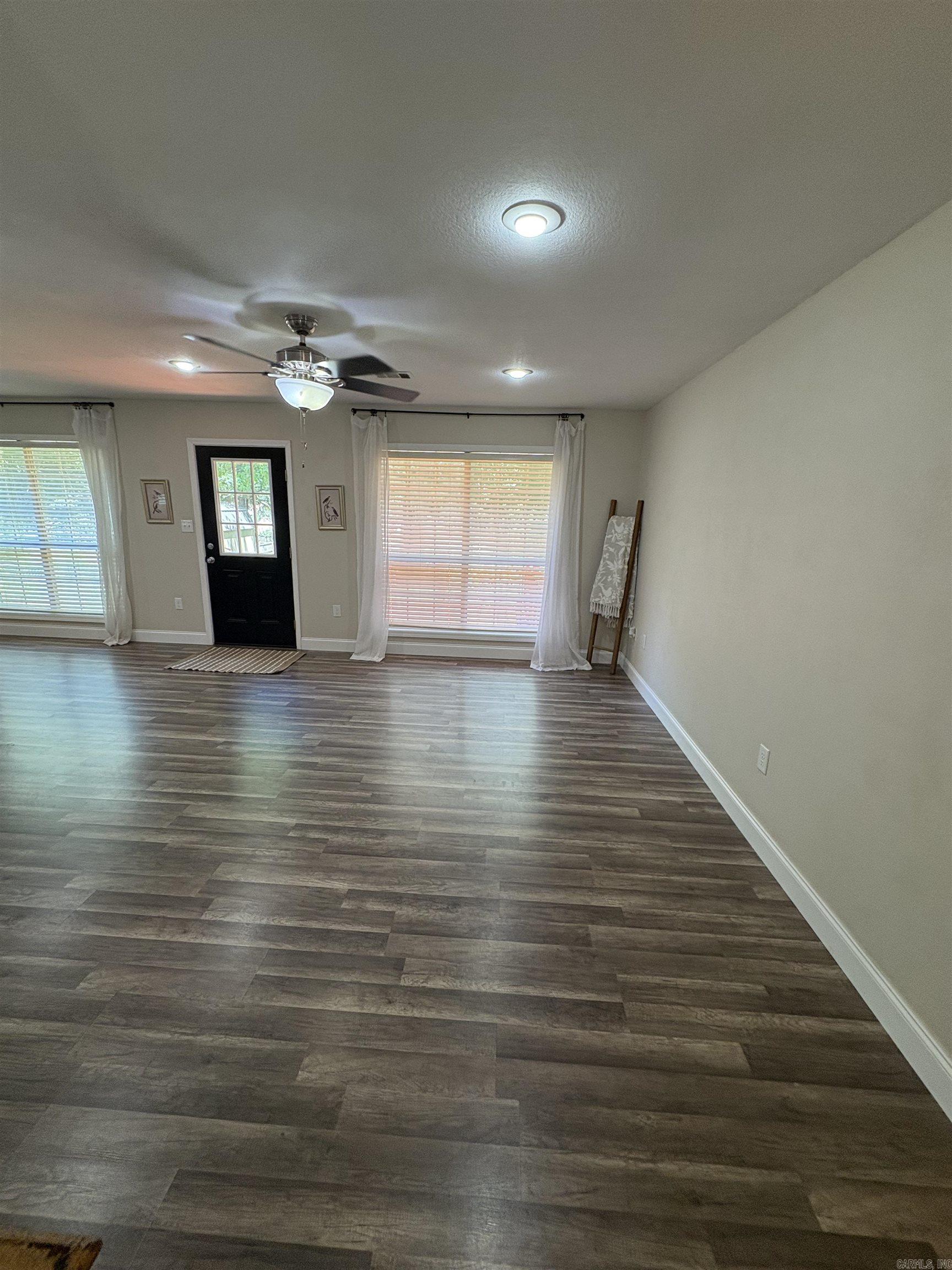 303 N Center Hill Rd  Paragould, AR