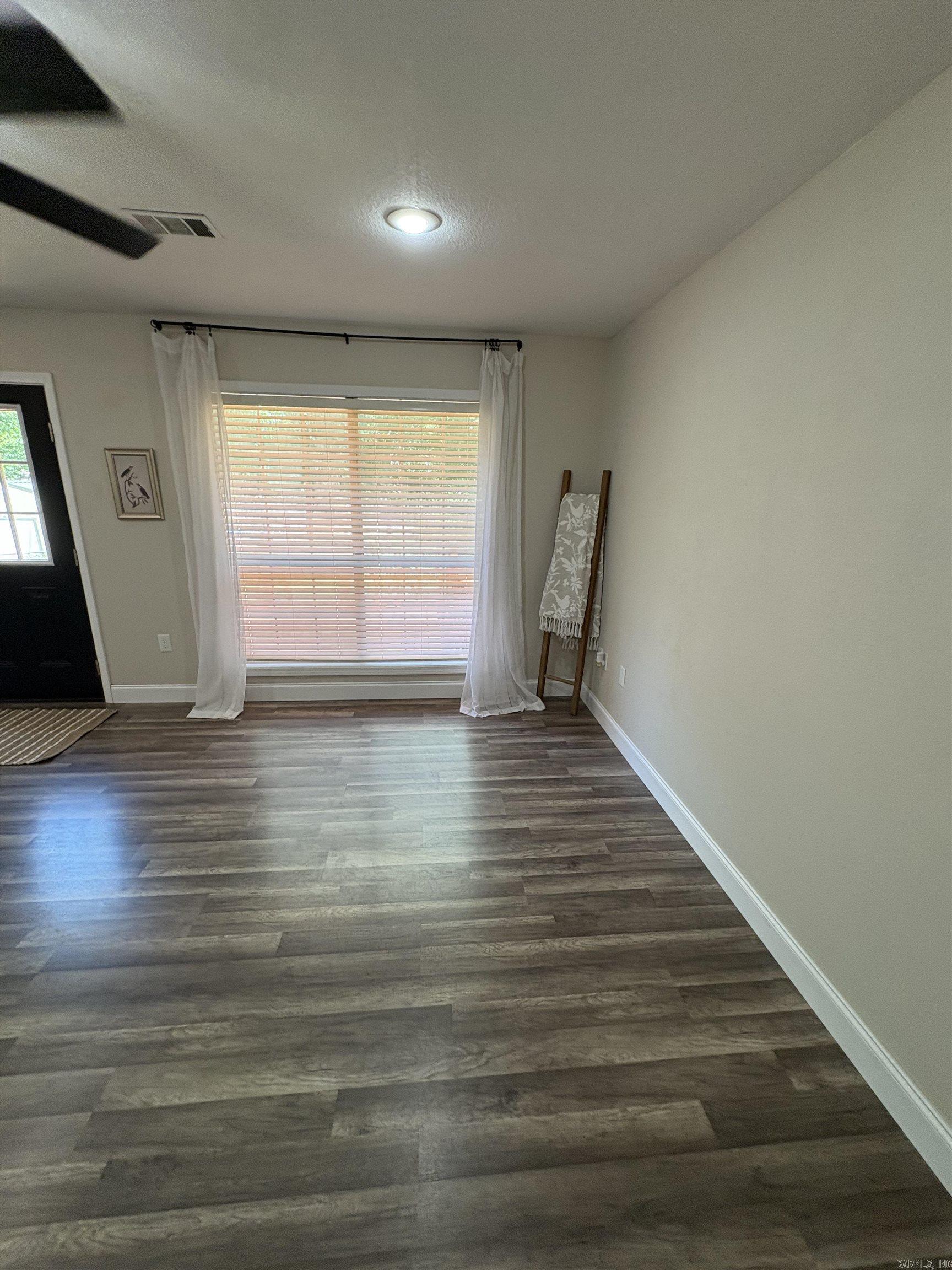 303 N Center Hill Rd  Paragould, AR