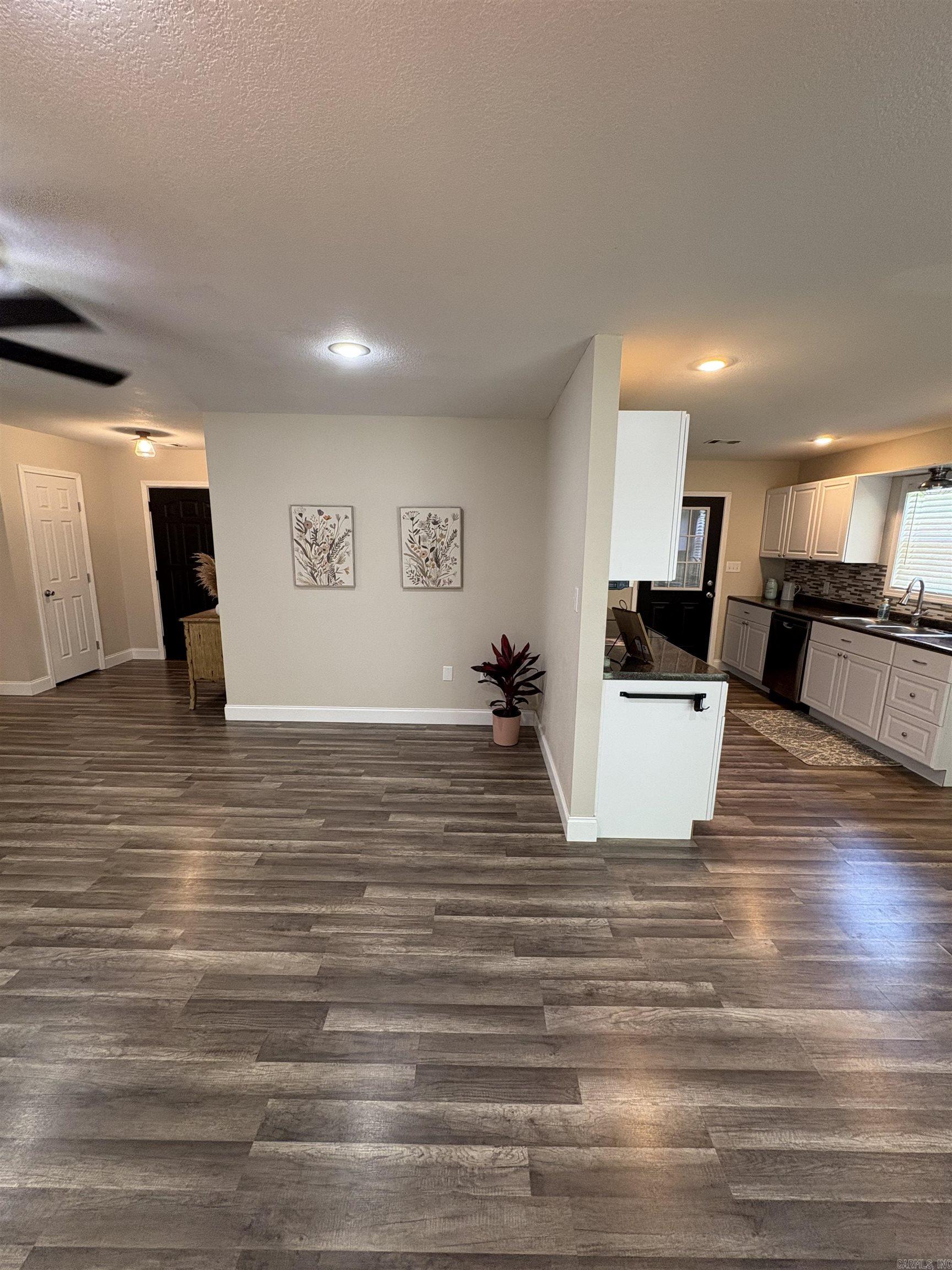 303 N Center Hill Rd  Paragould, AR