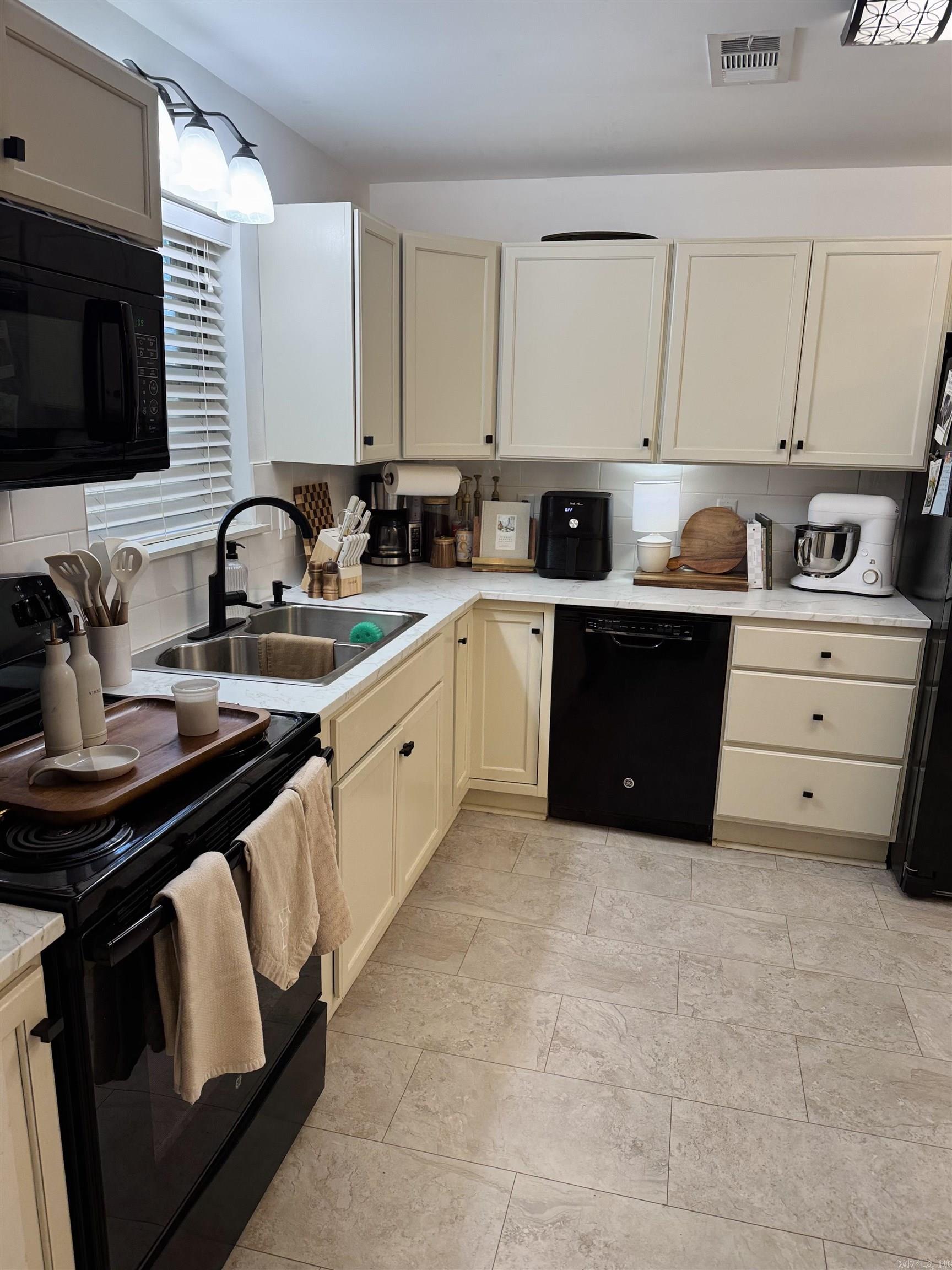 117 S Briarwood  Sheridan, AR
