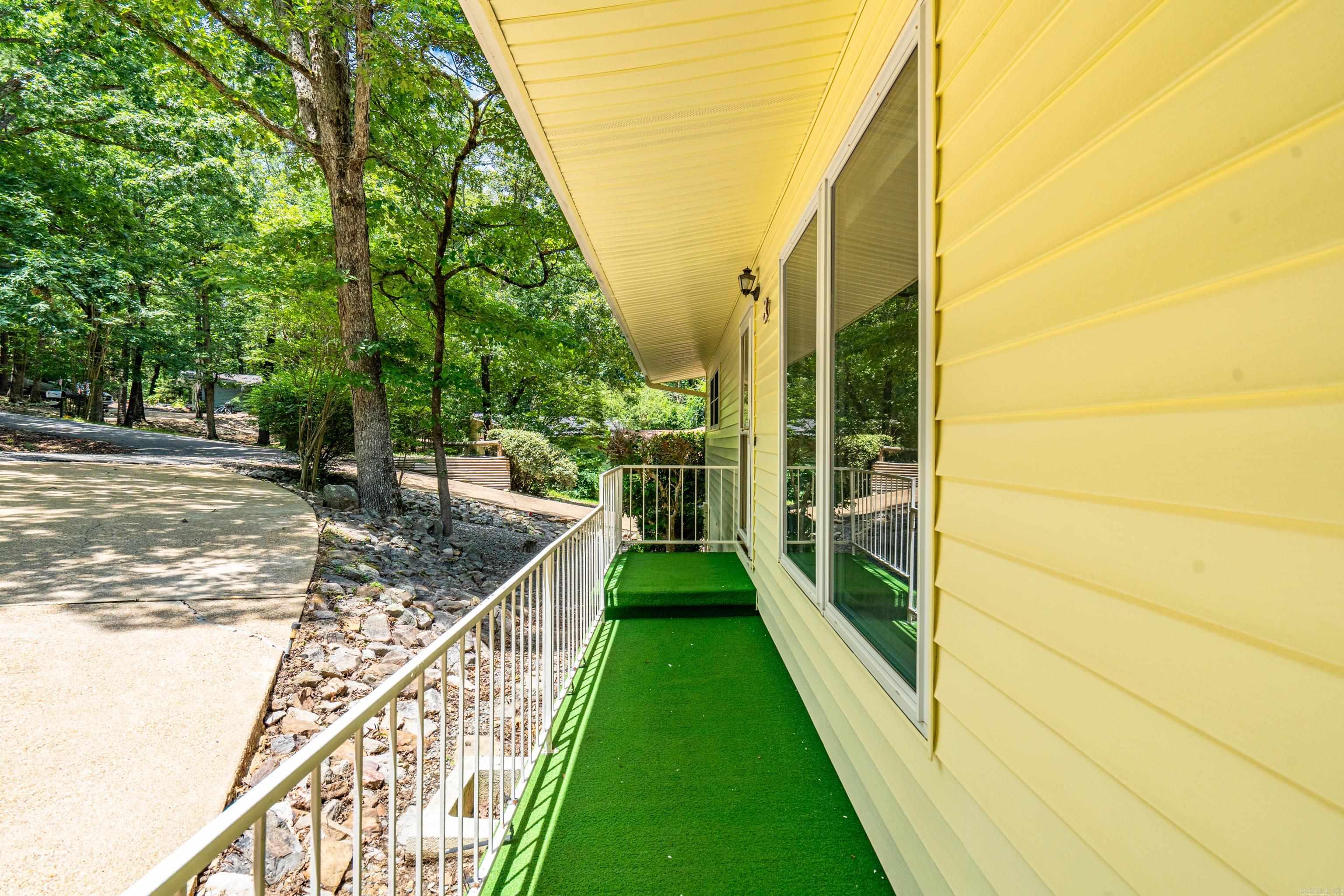 3 Tai  Hot Springs Village, AR