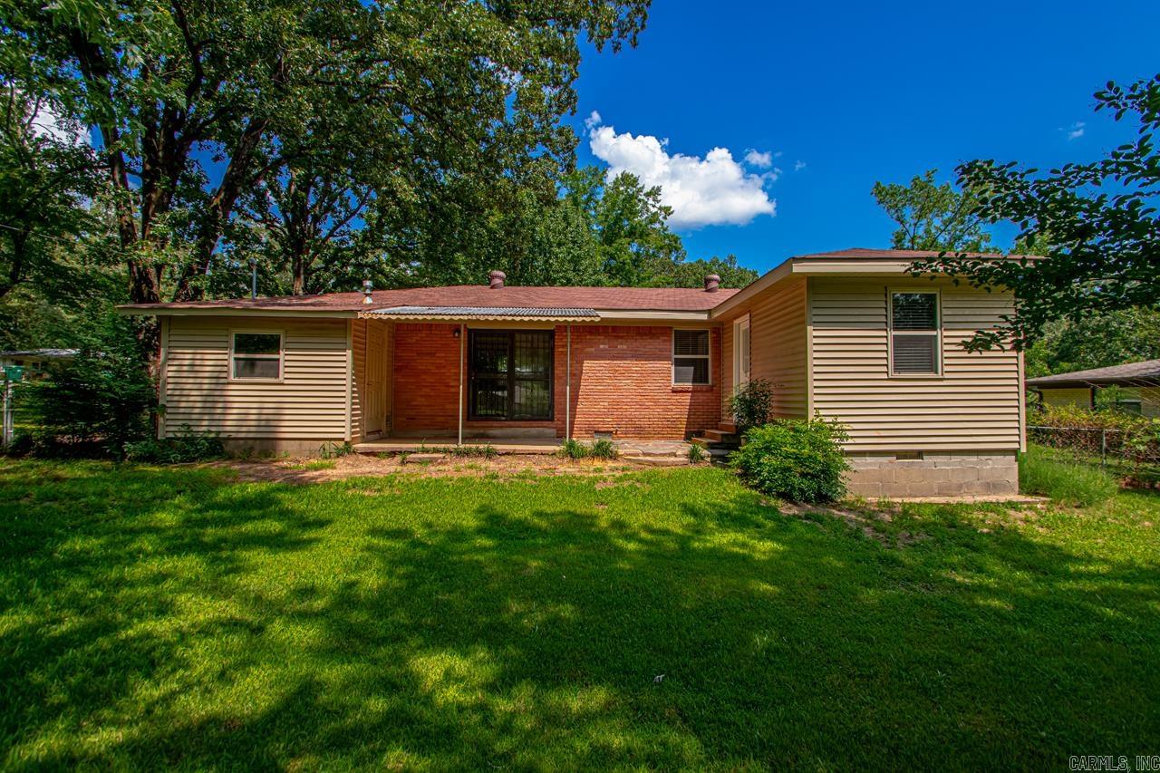 16 Frostwood Drive