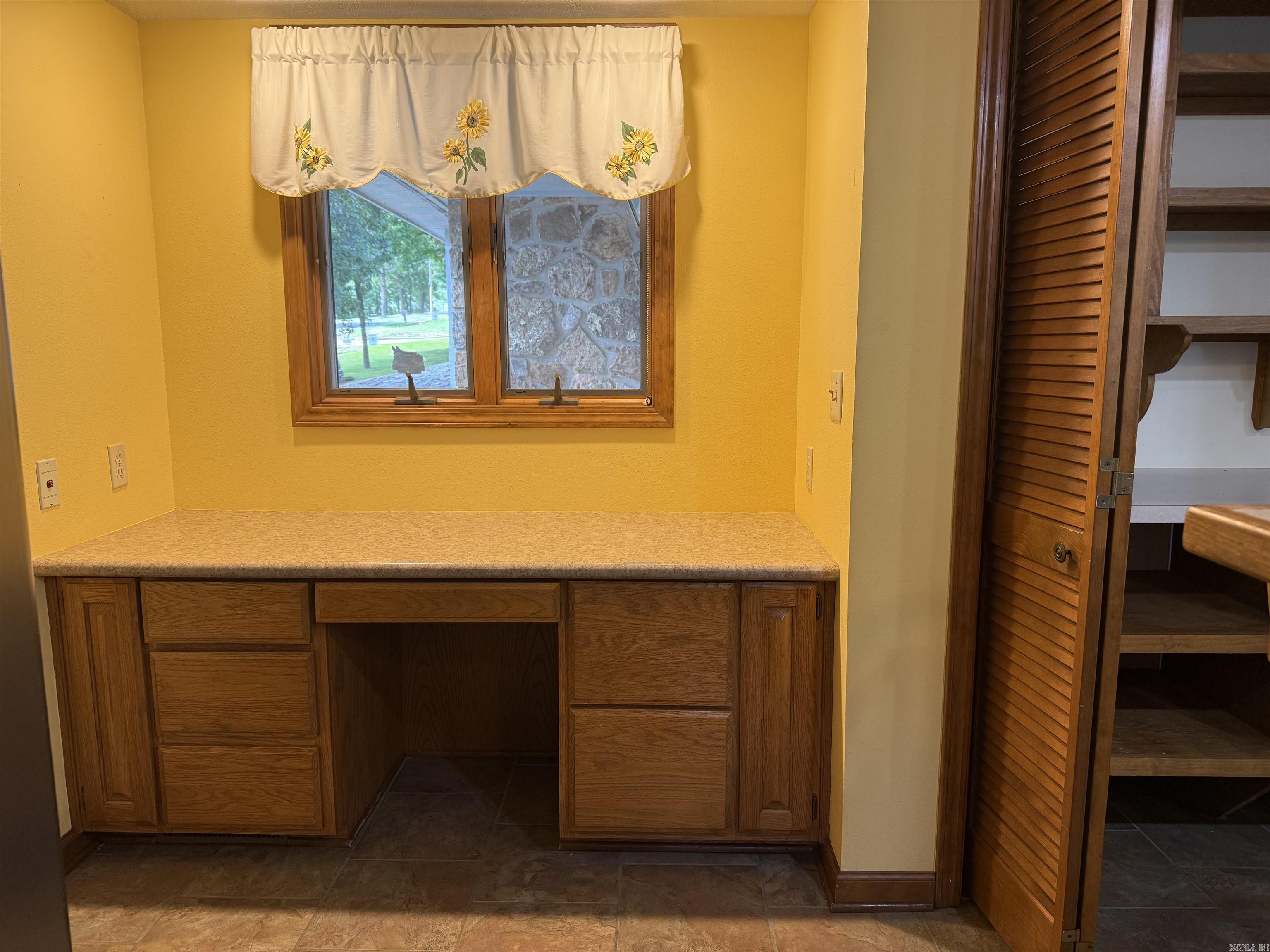 319 Snead Dr.  Fairfield Bay, AR