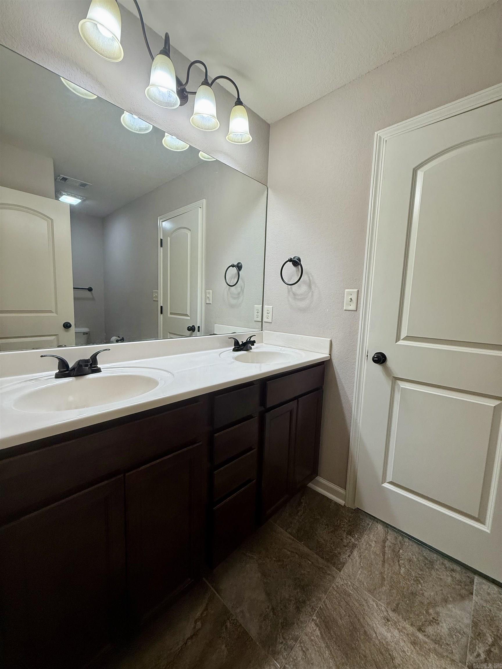 1148 Meadows  Benton, AR