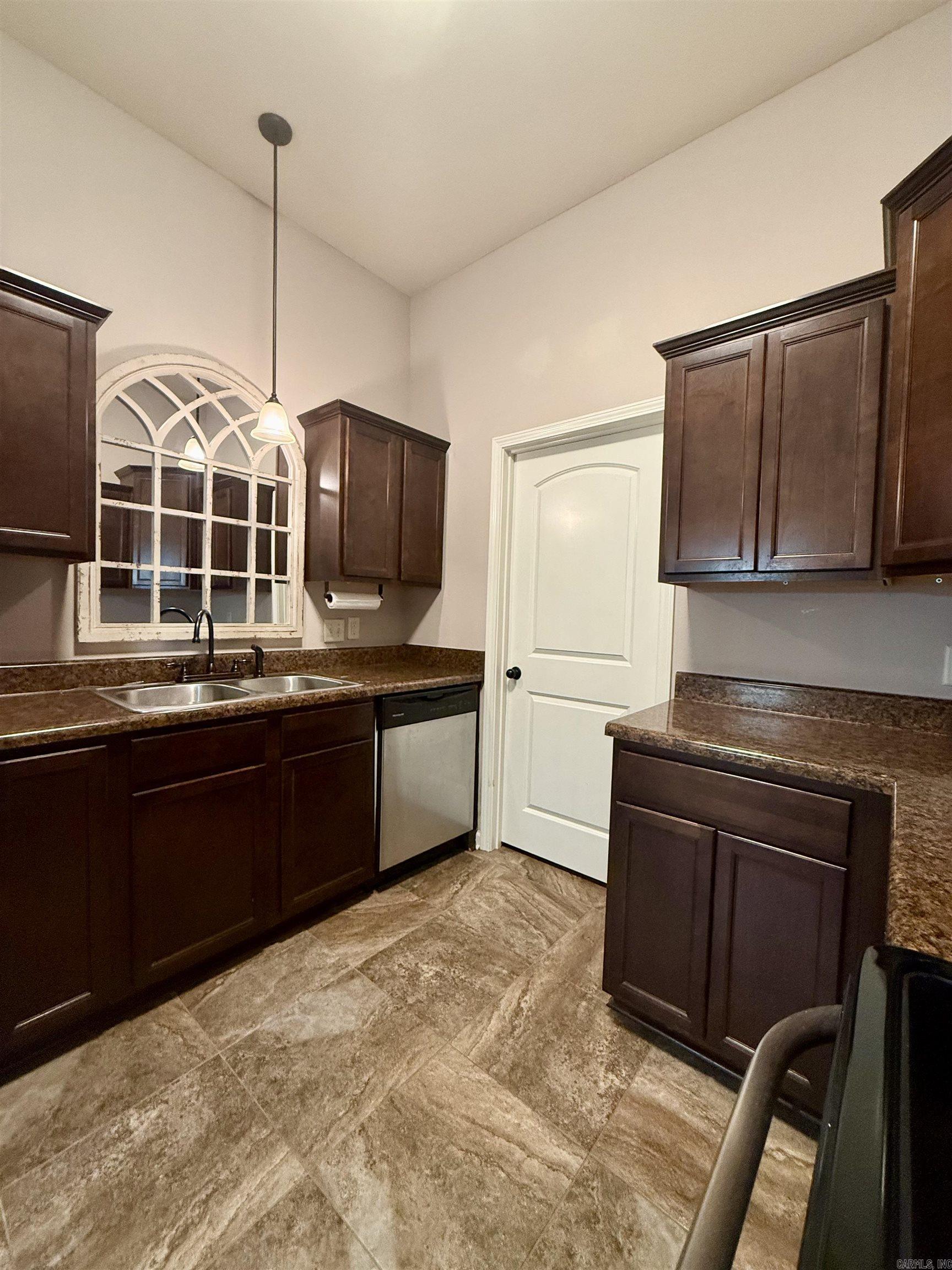 1148 Meadows  Benton, AR