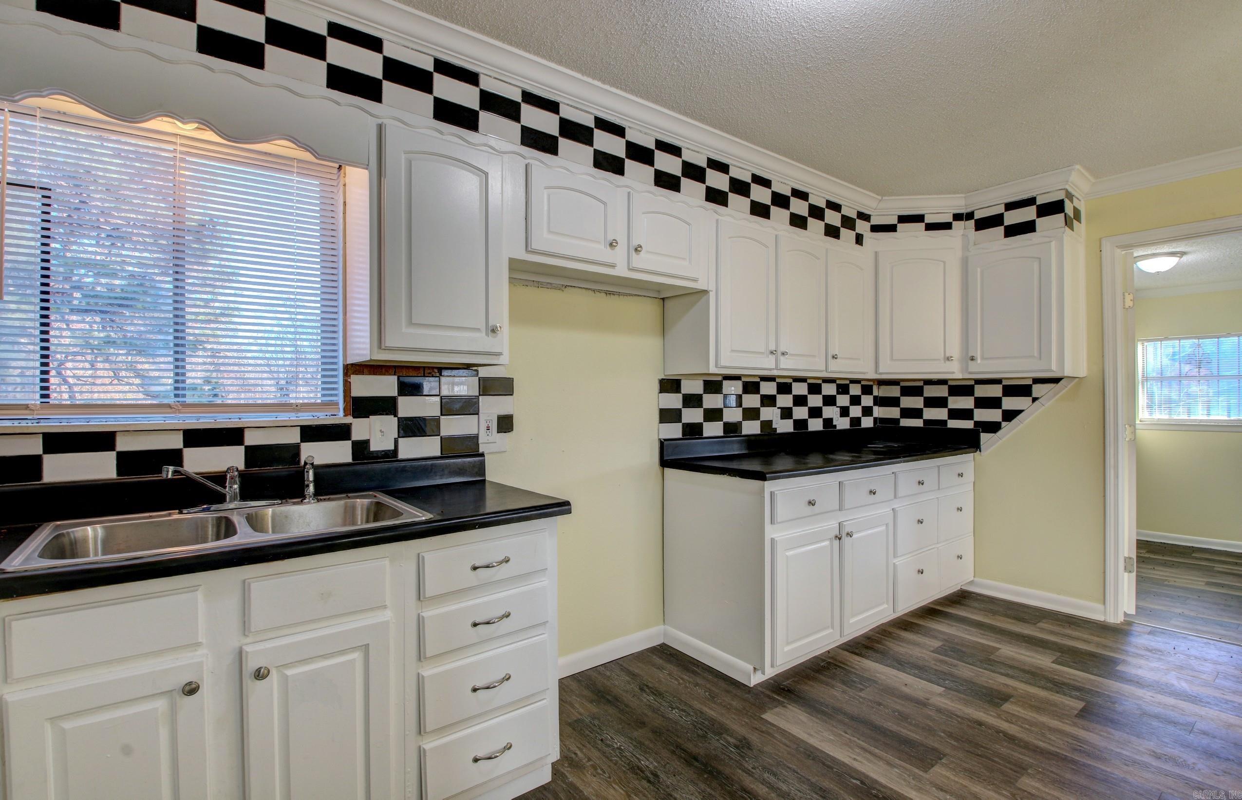 9425 S 365  Little Rock, AR