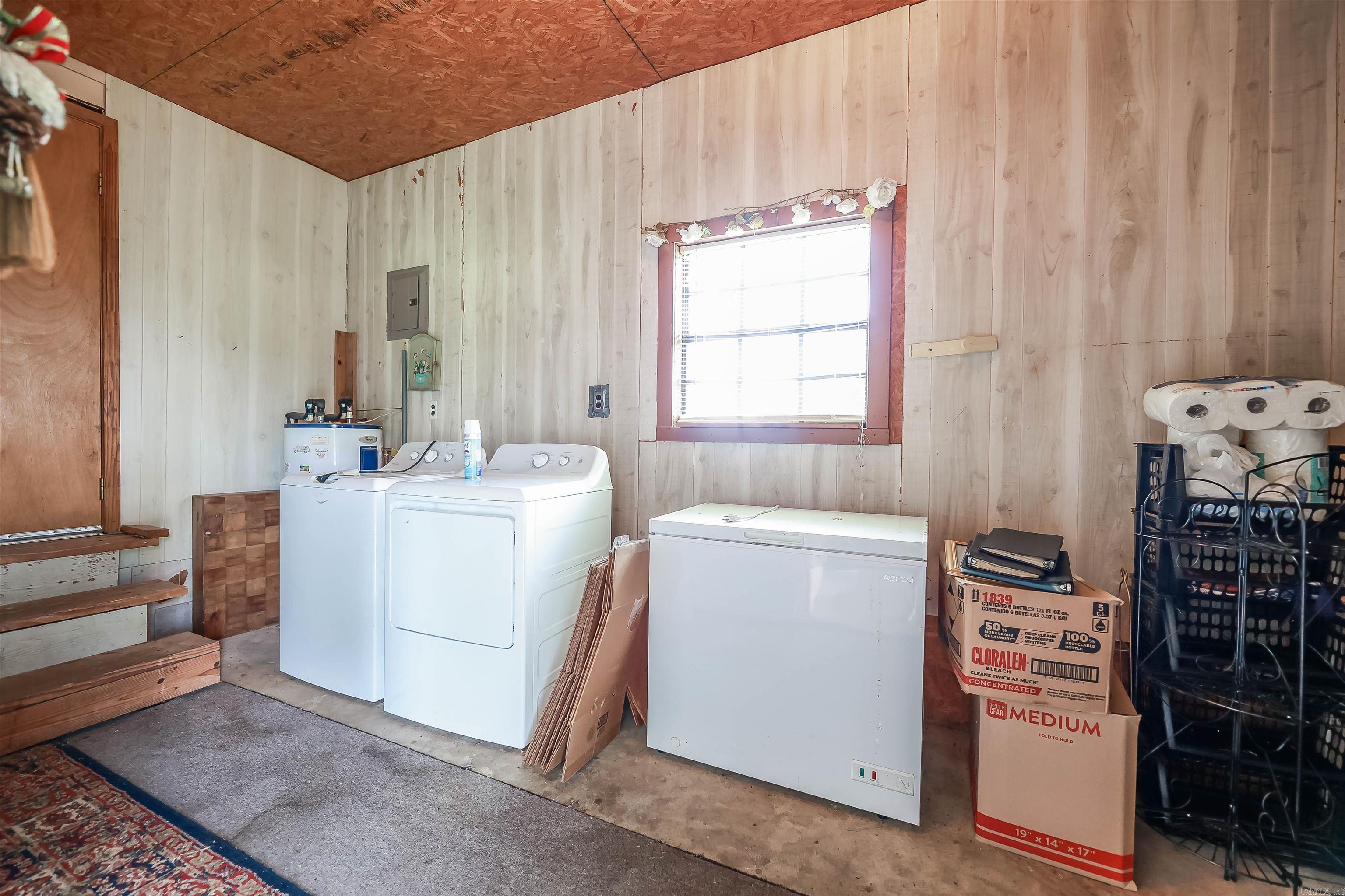 608 S Highway 35  Dermott, AR