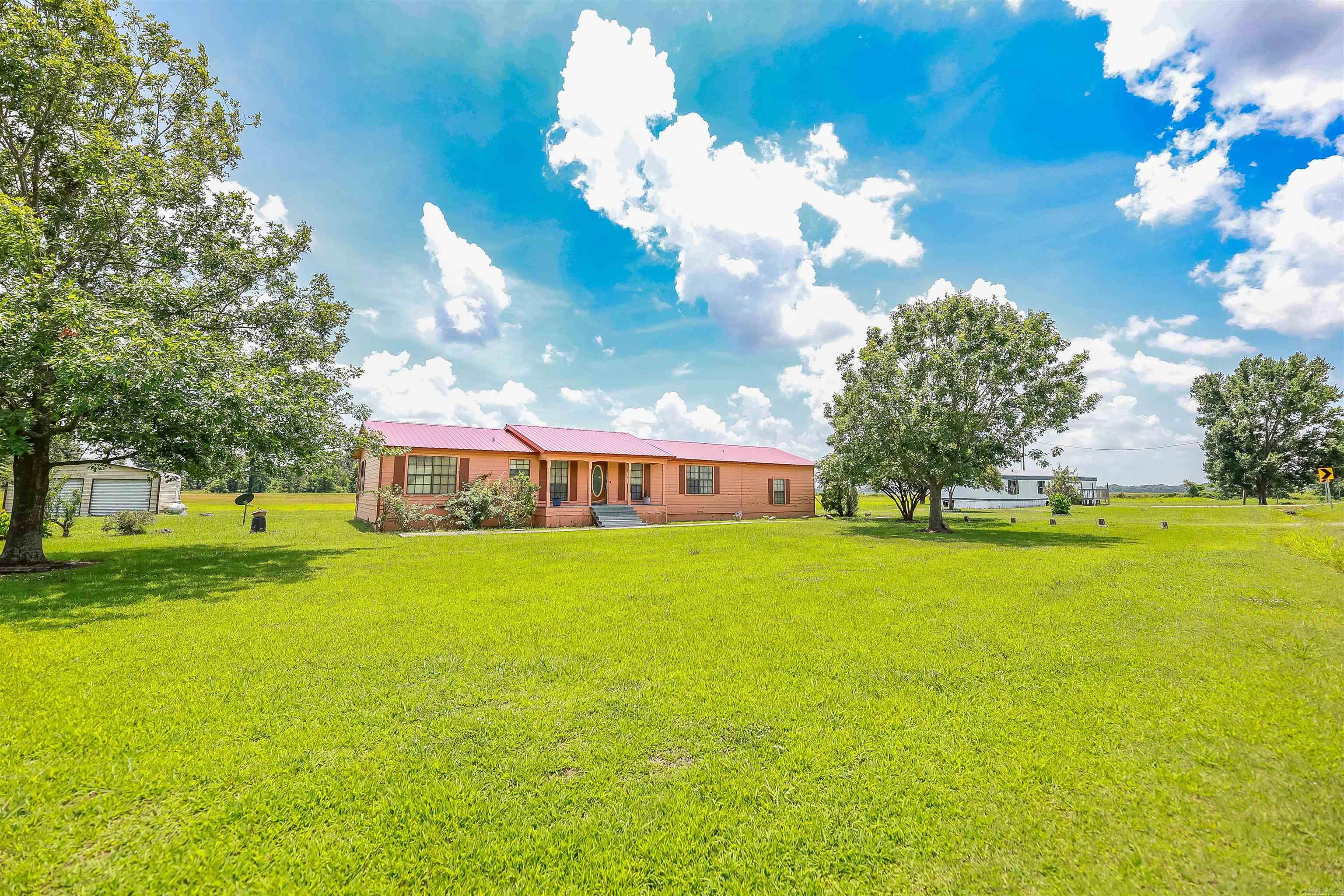 608 S Highway 35  Dermott, AR