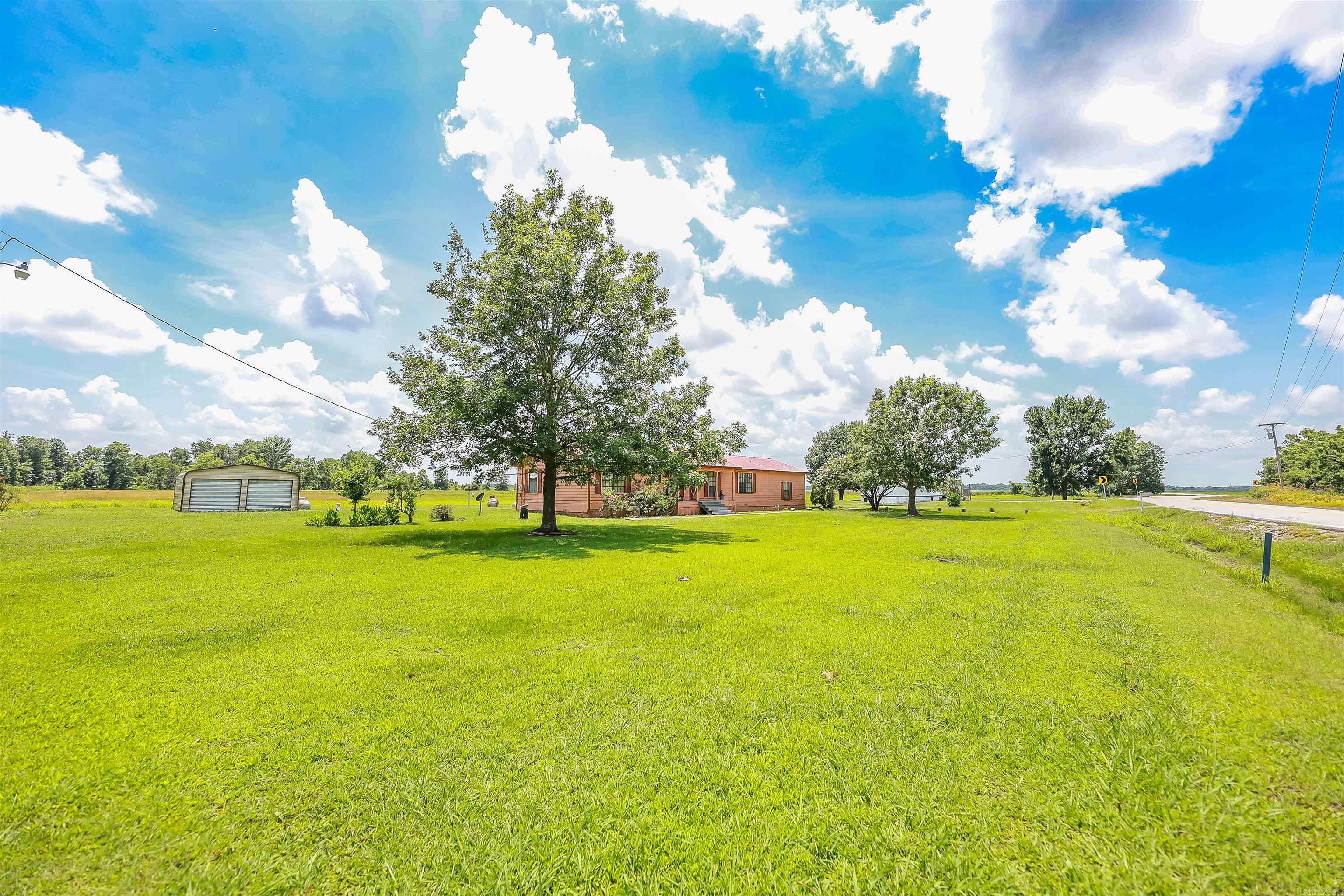 608 S Highway 35  Dermott, AR