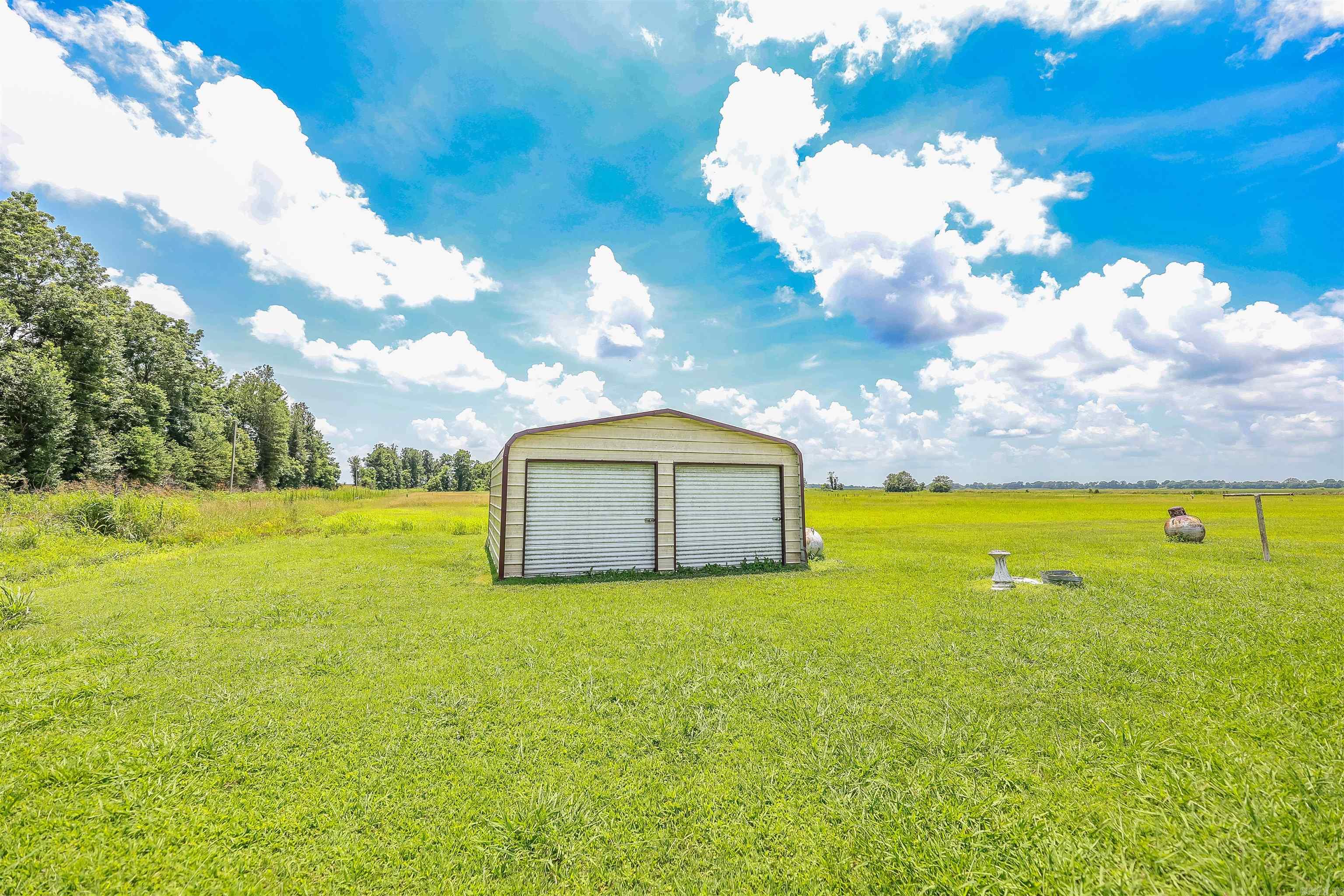 608 S Highway 35  Dermott, AR