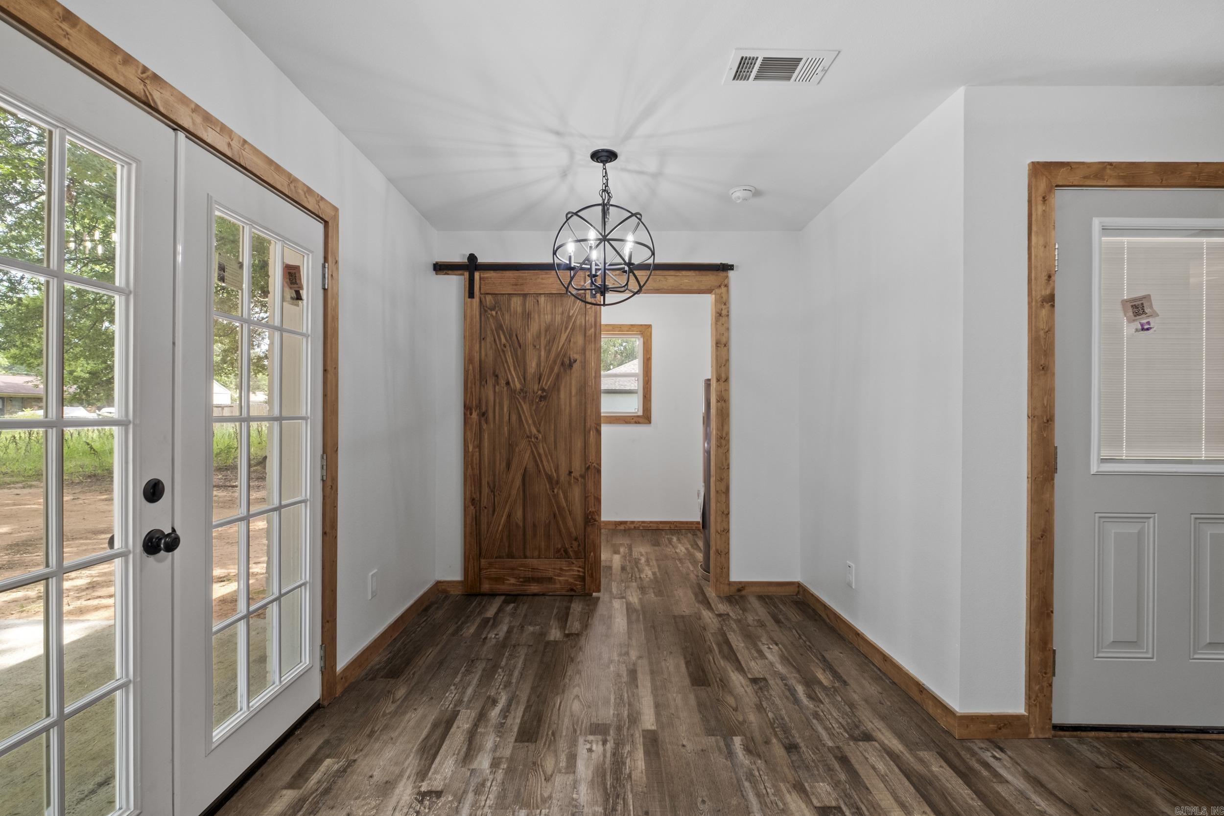 1207 Oakdale  Lonoke, AR