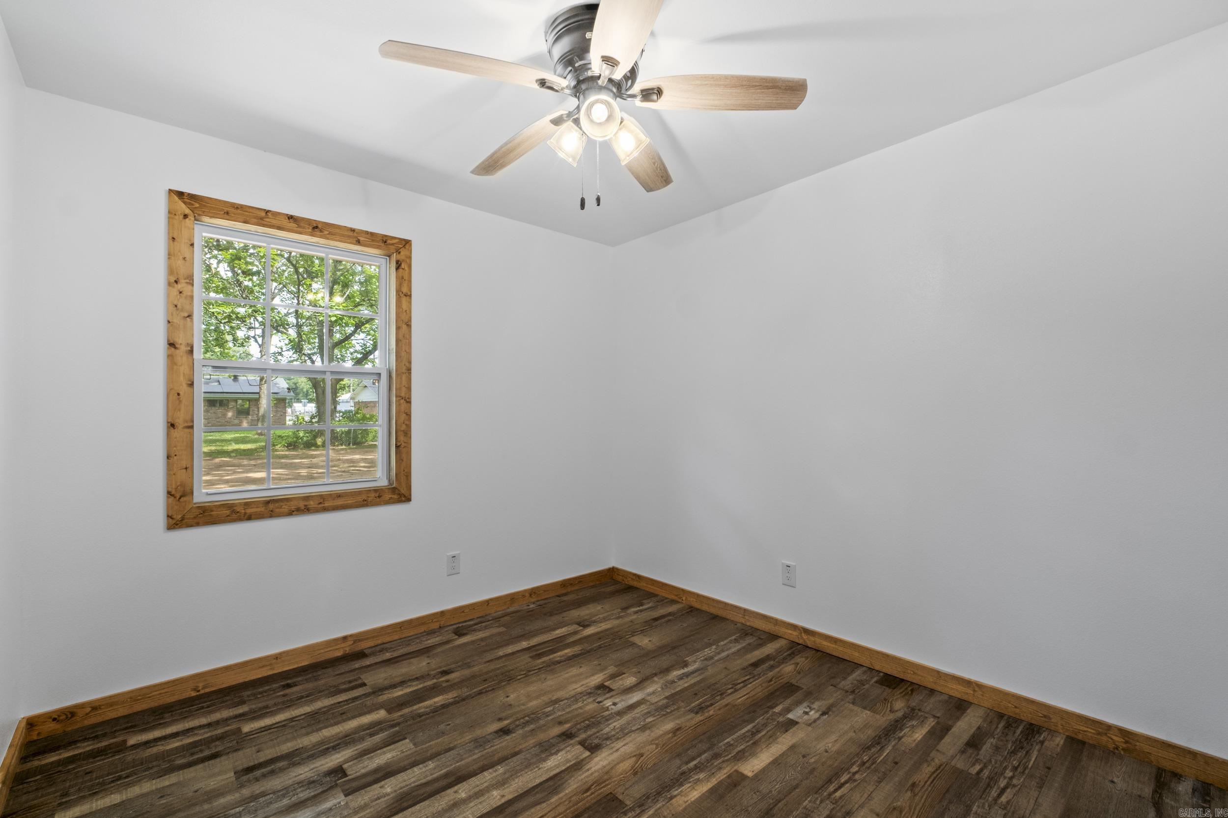 1207 Oakdale  Lonoke, AR